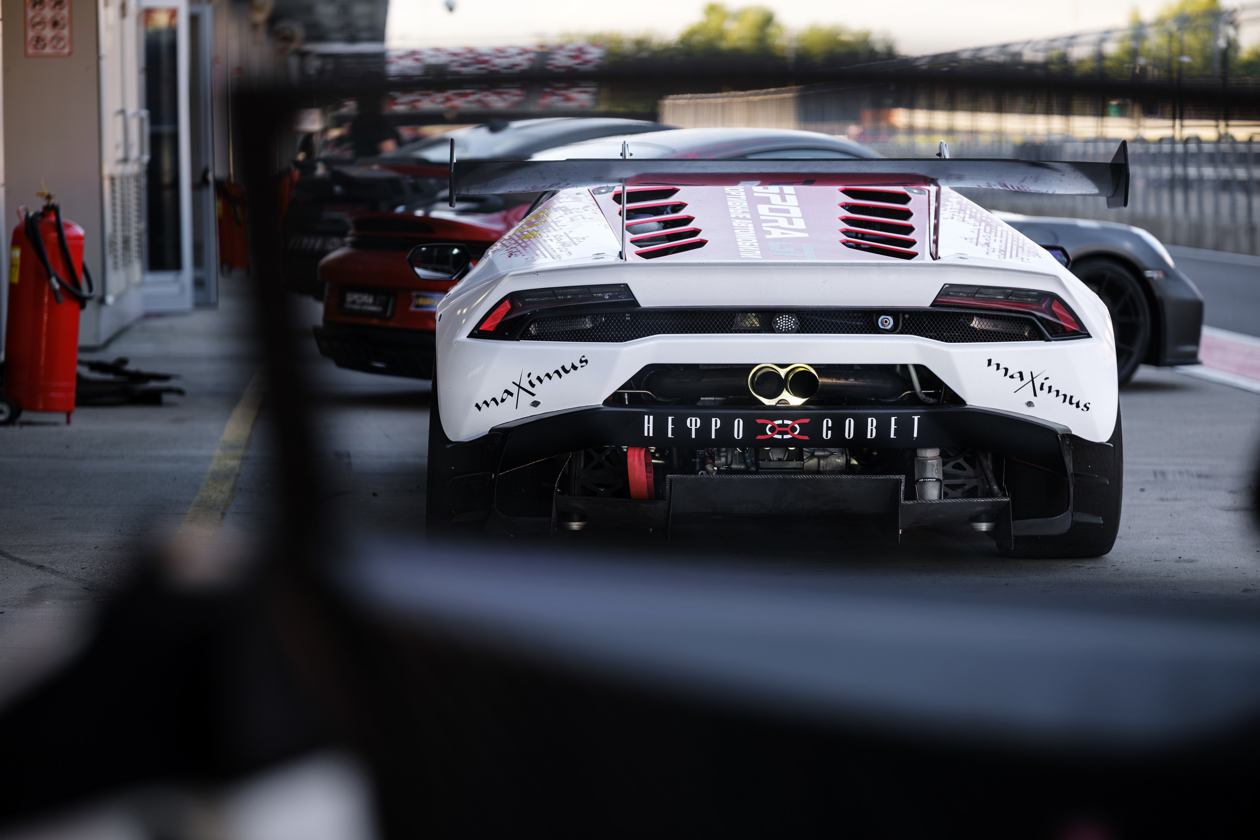 Российская серия гонок на выносливость. Авто и мотоспорт — фотограф Антон Медведев iCoguar