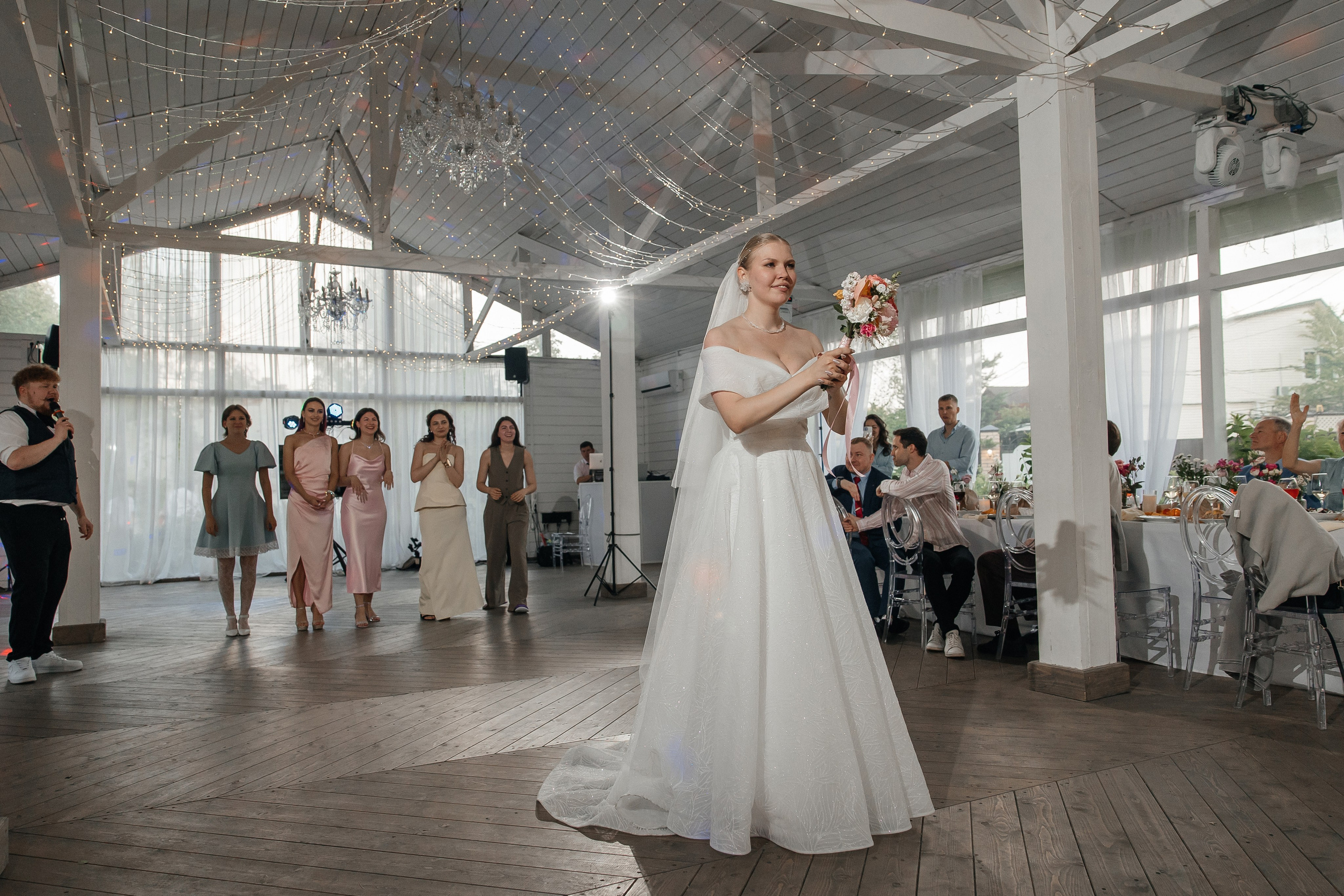 свадьба на&nbsp;площадке House for Wedding «Дом у&nbsp;озера»