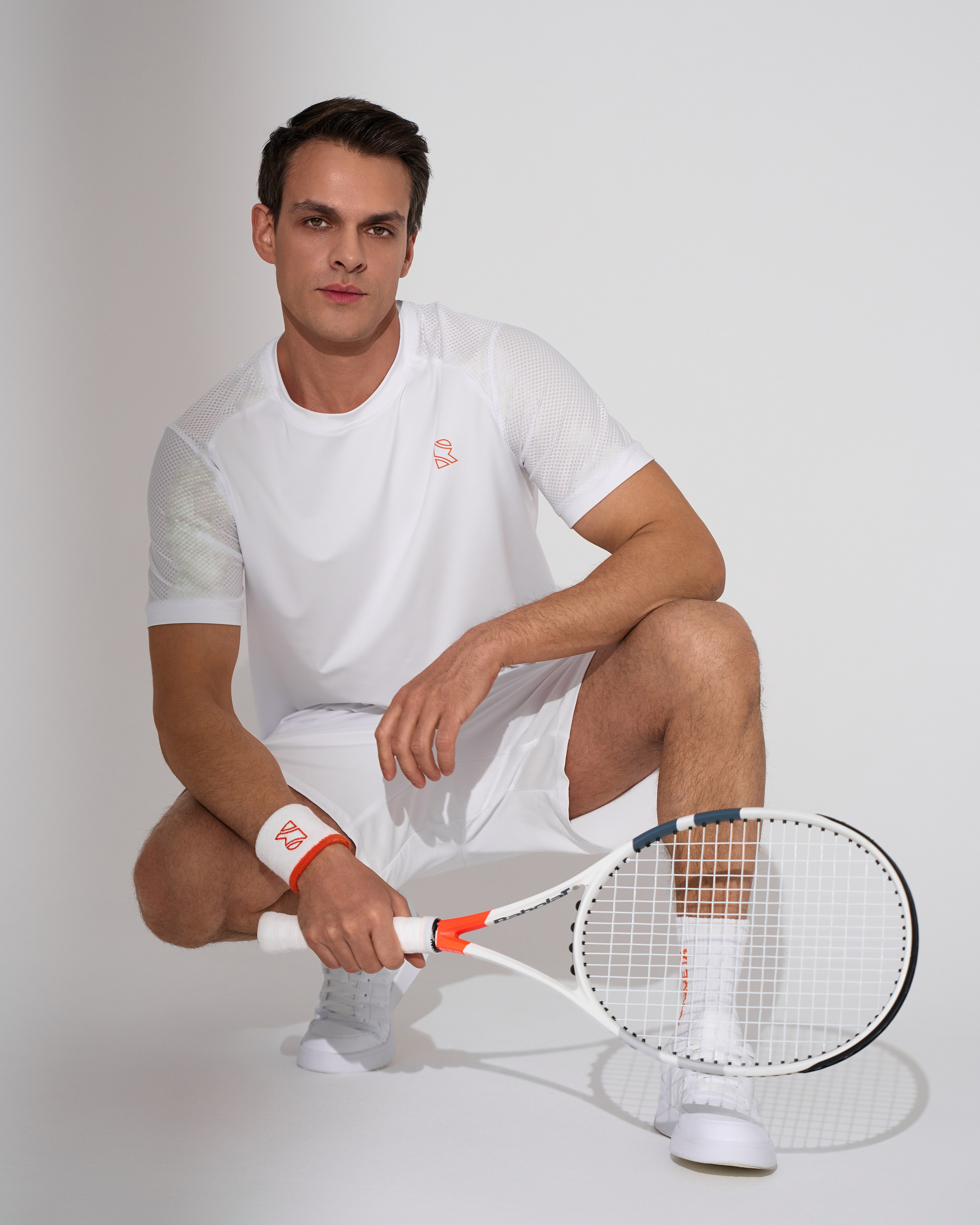 RAQUETA. 595 Production