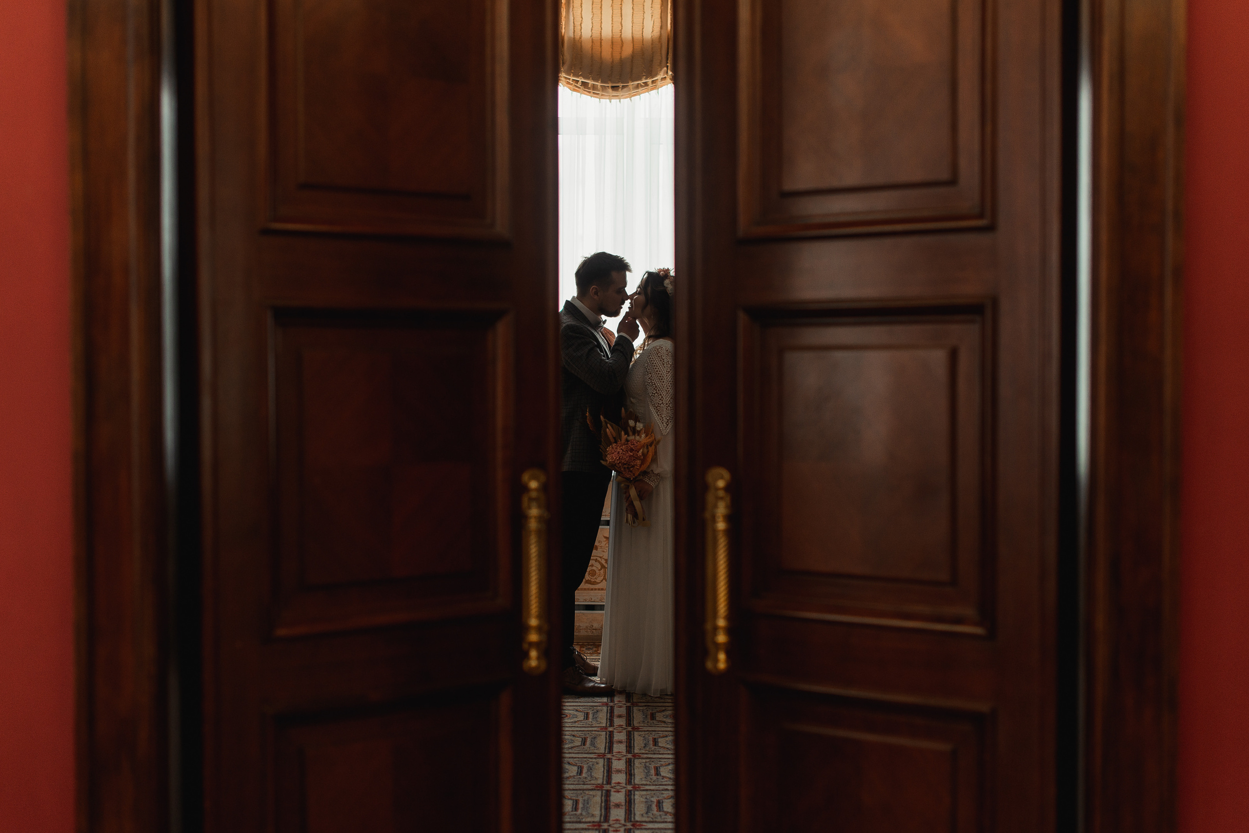 Петр и Елена. Главная