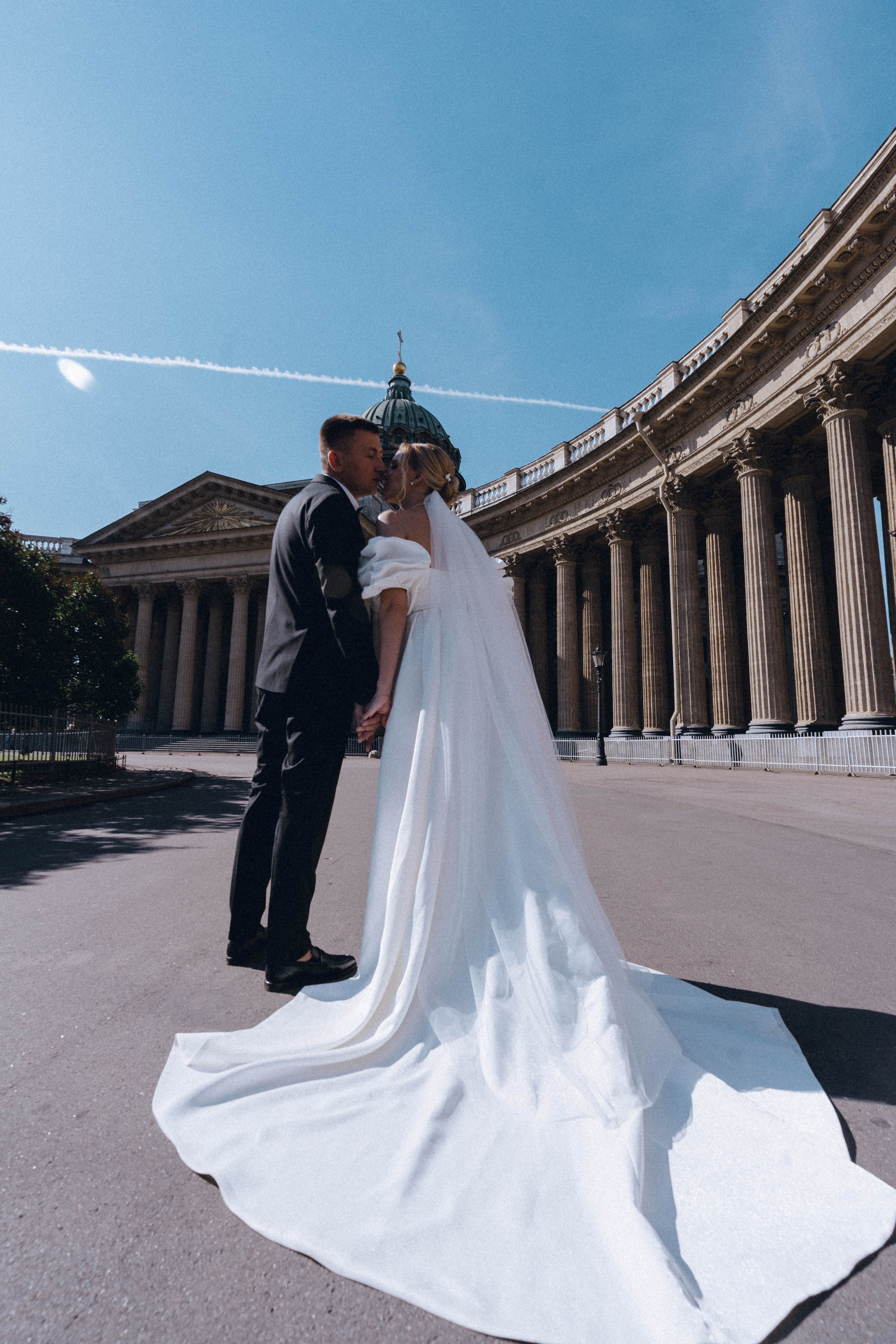 СВАДЕНБНАЯ СЬЕМКА НА КАТЕРЕ ПО КАНАЛАМ САНКТ-ПЕТЕРБУРГА И В АКВАТОРИИ НЕВЫ. Профессиональный фотограф, Санкт-Петербург — Виктория Богомолова