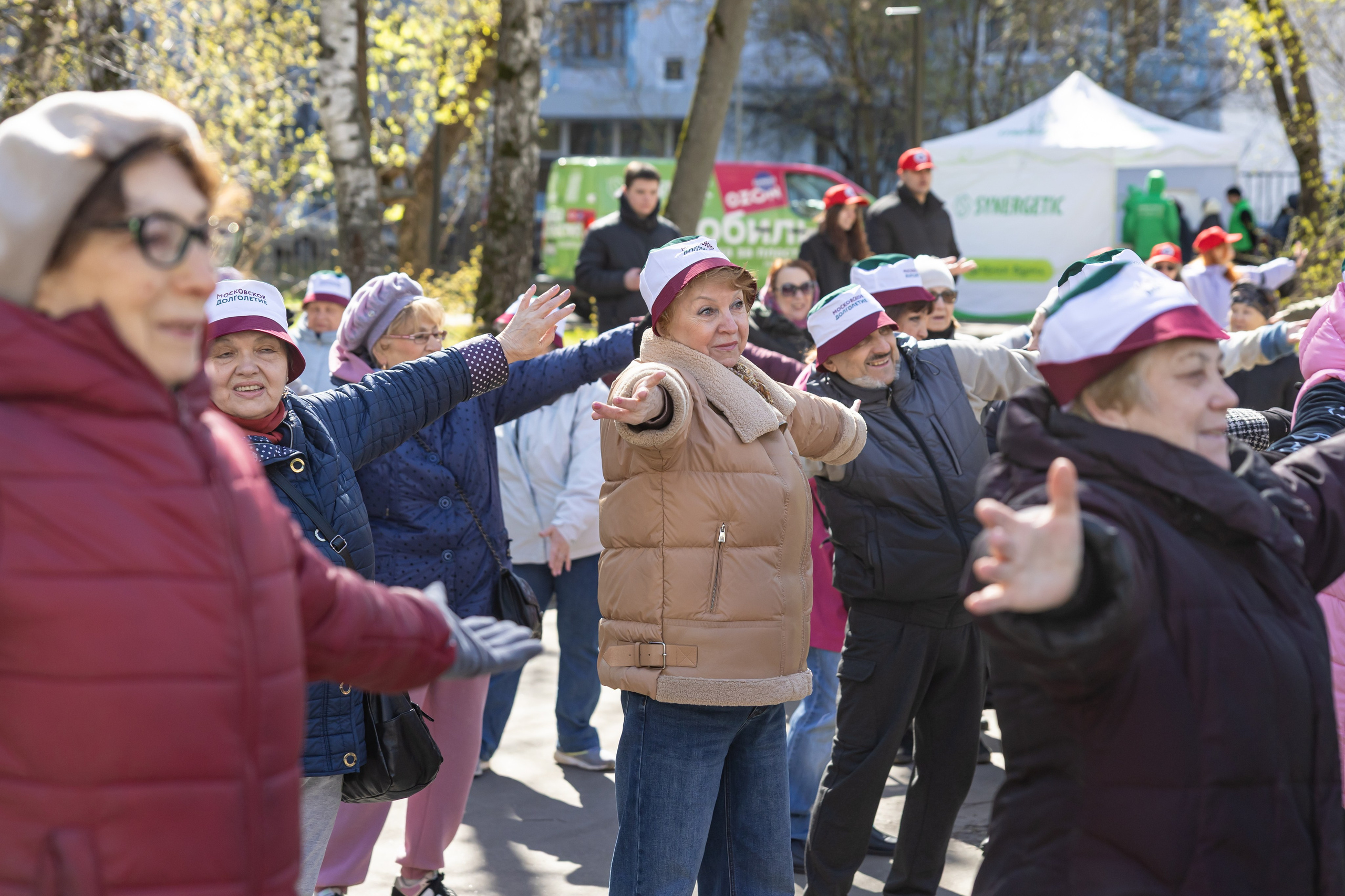 «Субботник поколений». Фотограф Владимир Охрименко