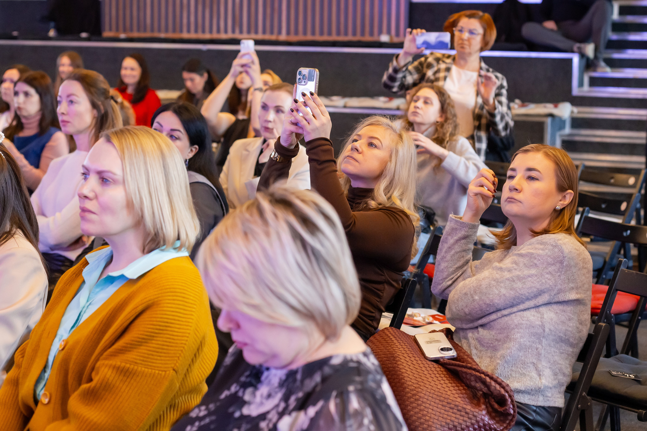 Конференция «Кадровый потенциал региона». Ирина Квасова | Фотограф в стиле VOGUE | Тюмень