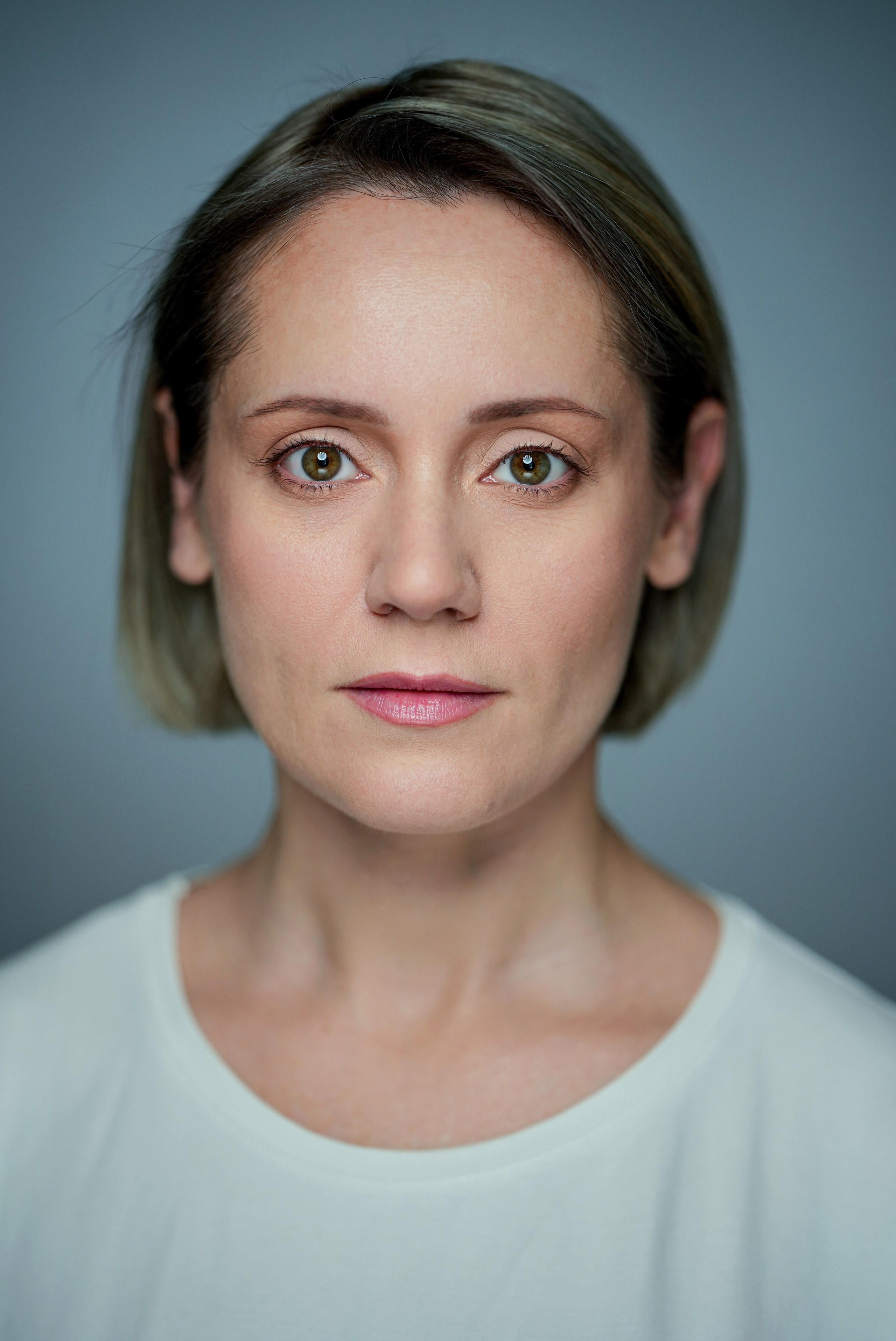 Актриса Александра Белова. Портретная съемка в Москве, студийный фотограф Игорь Фомин