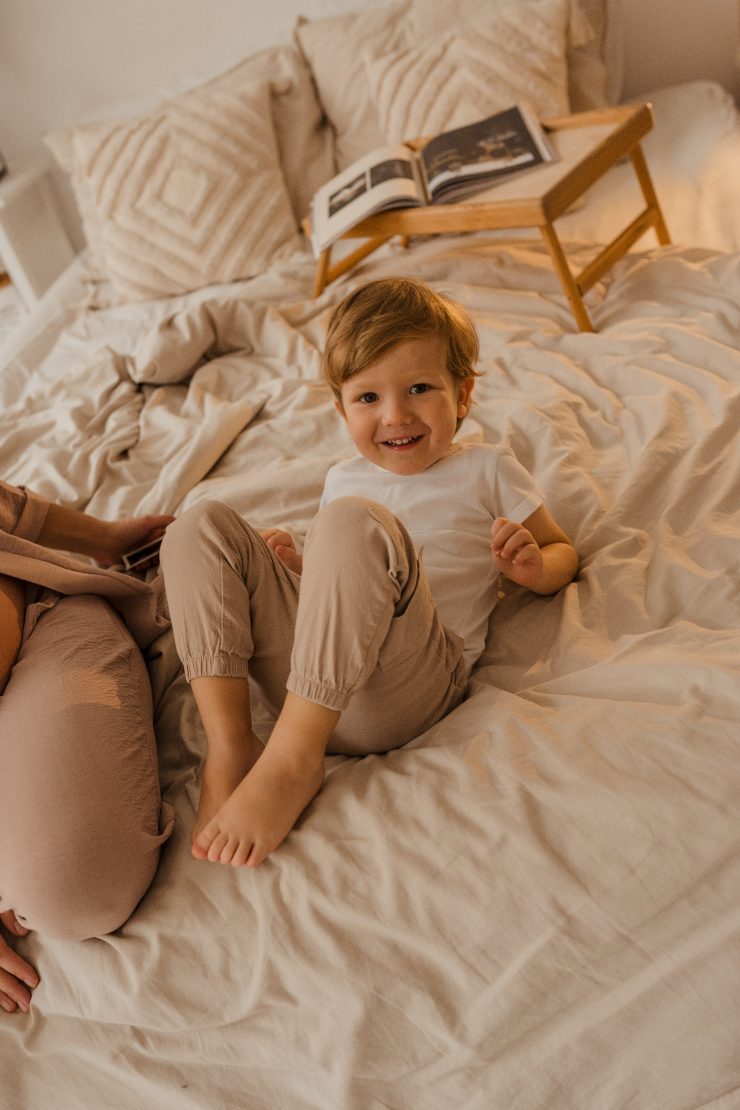 Семейная фотосессия в студии в Москве, семейный фотограф Анна Полушина. Свадебный фотограф в Москве Анна Полушина