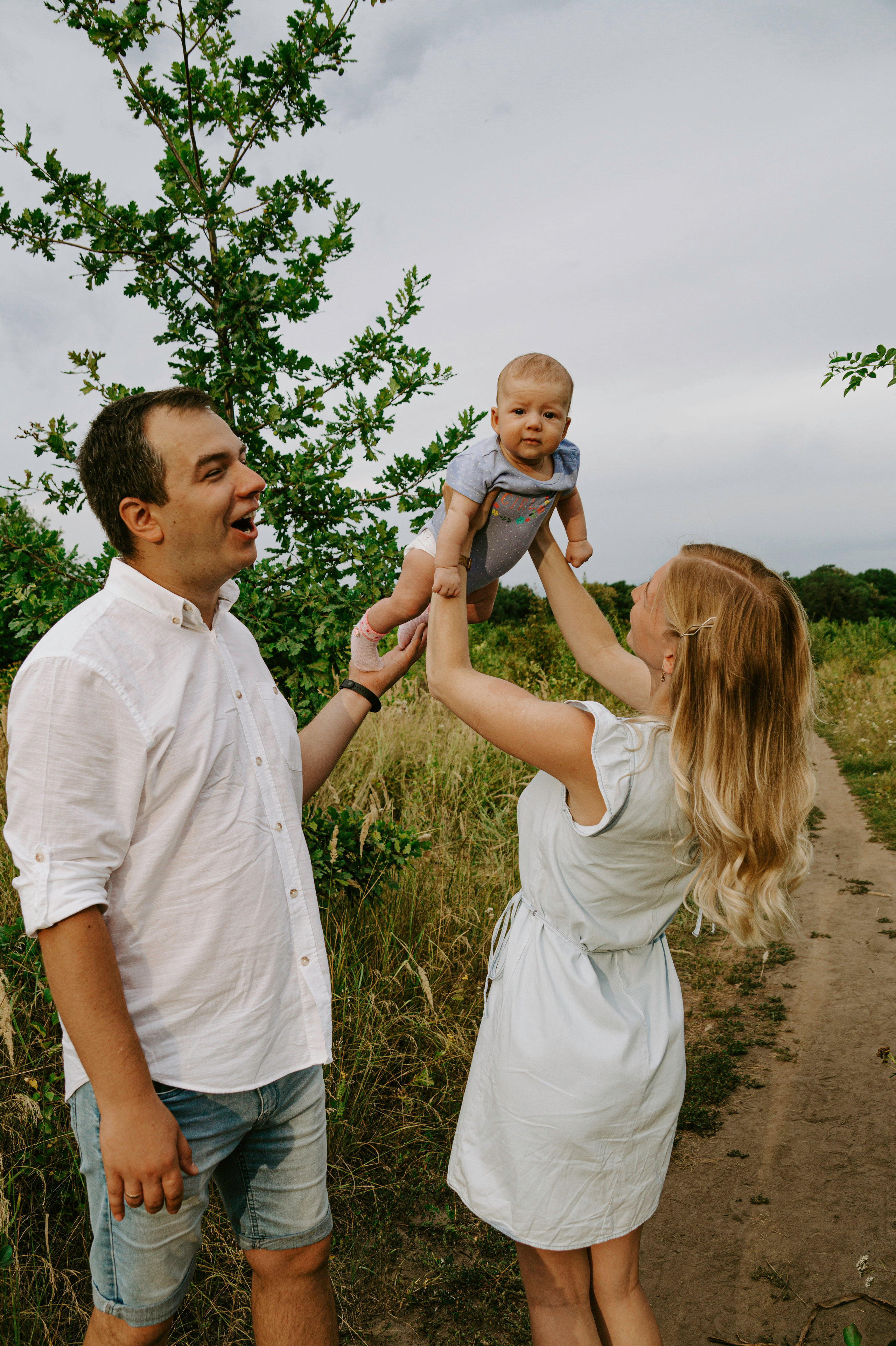 Артём Ксюша и Лиза. Семейный и детский фотограф Анастасия Монченко