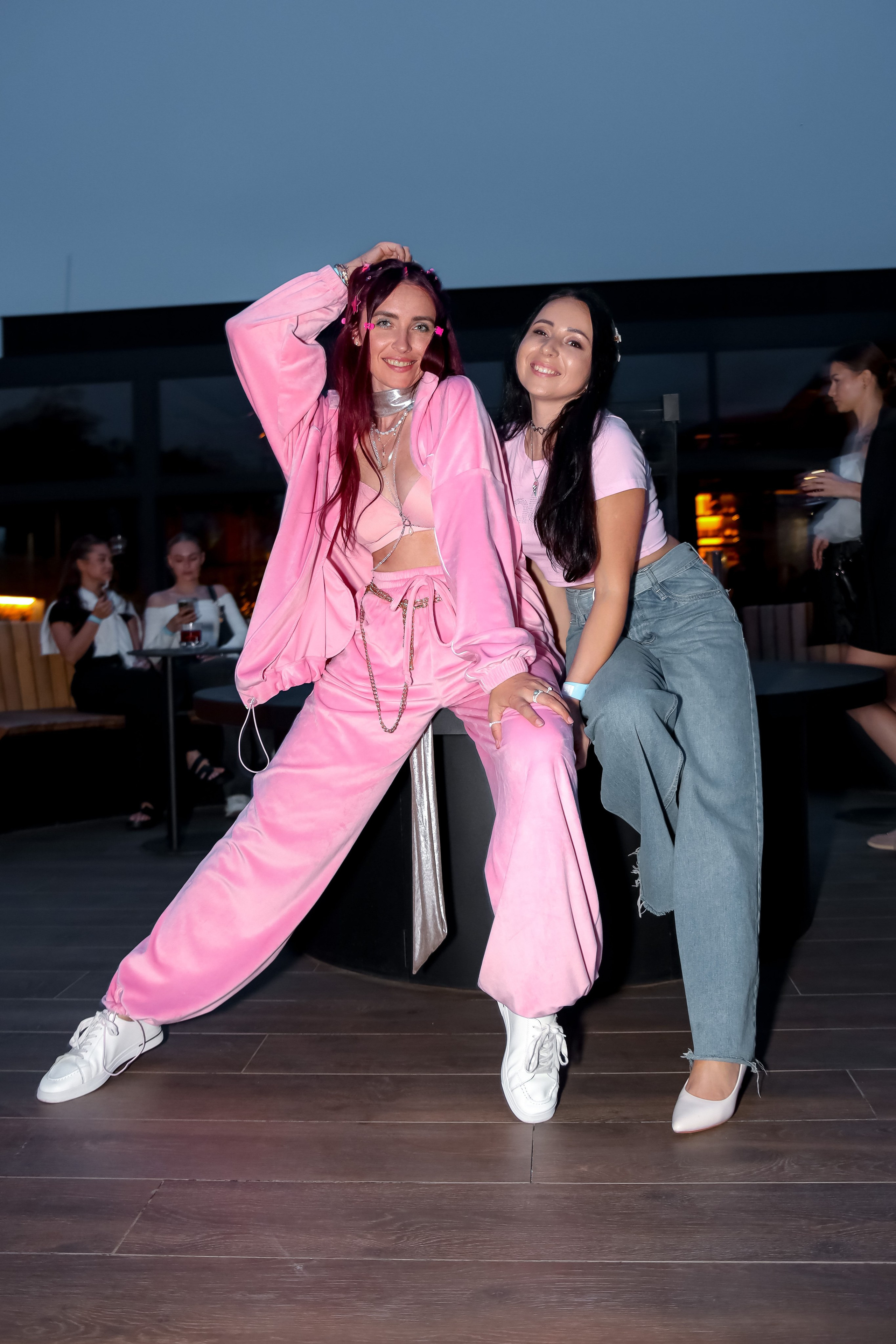 LA night & Fiji wave. 2000’s