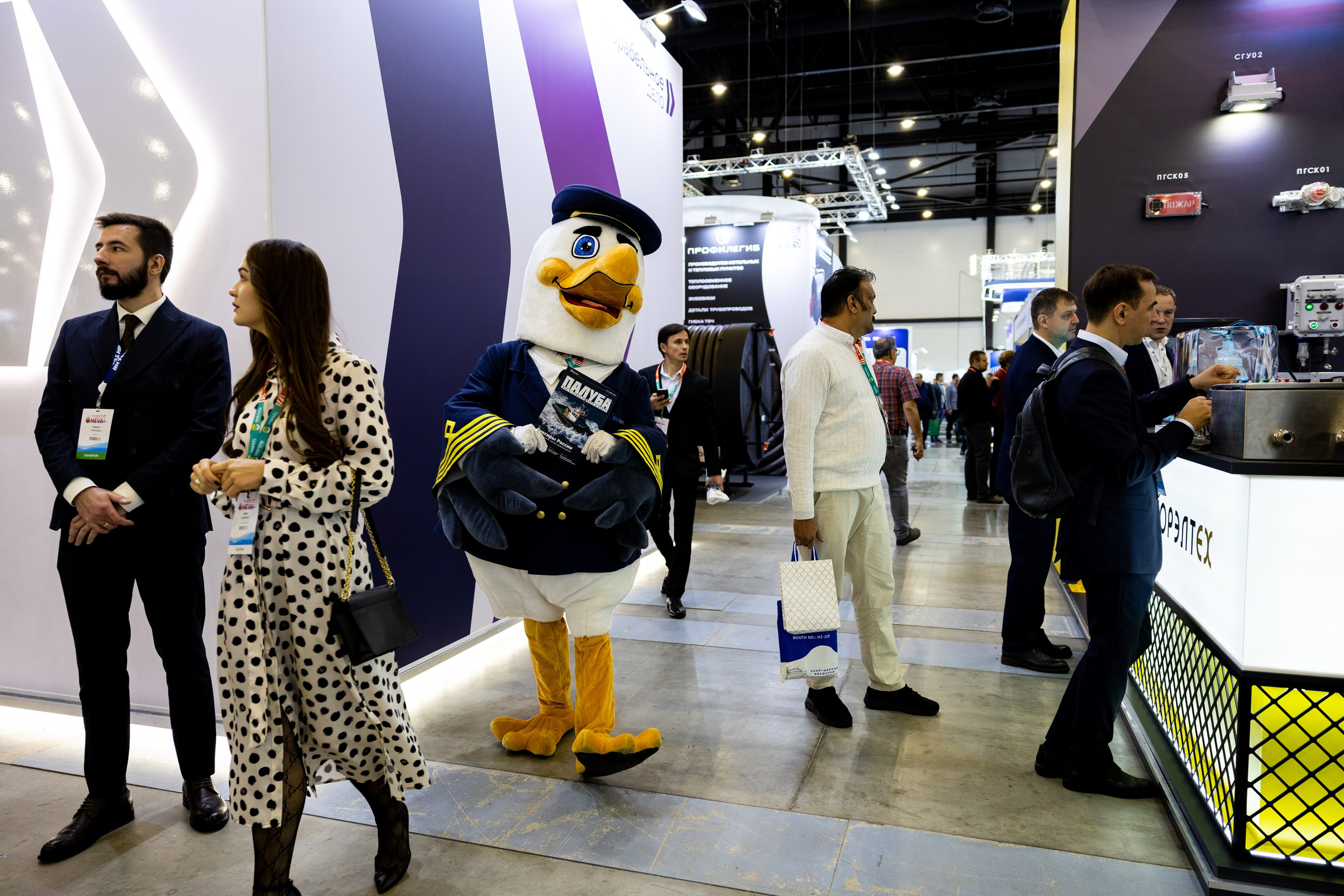 Выставка НЕВА 2025. Репортажный фотограф Санкт-Петербург | Роман Карбышев