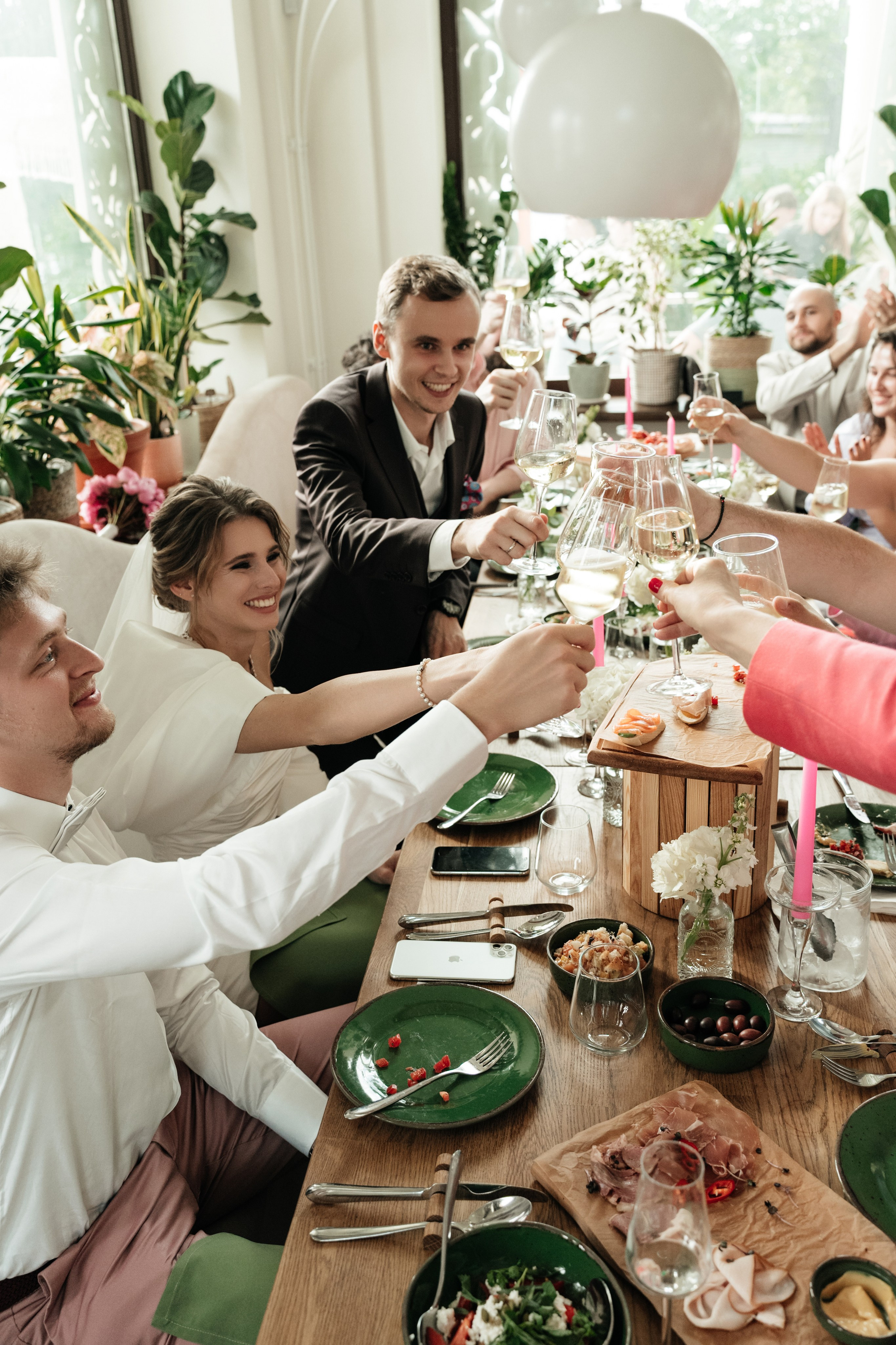 Ресторан Домик в саду, ВДНХ. Свадебный фотограф Москва Александра Аверкова