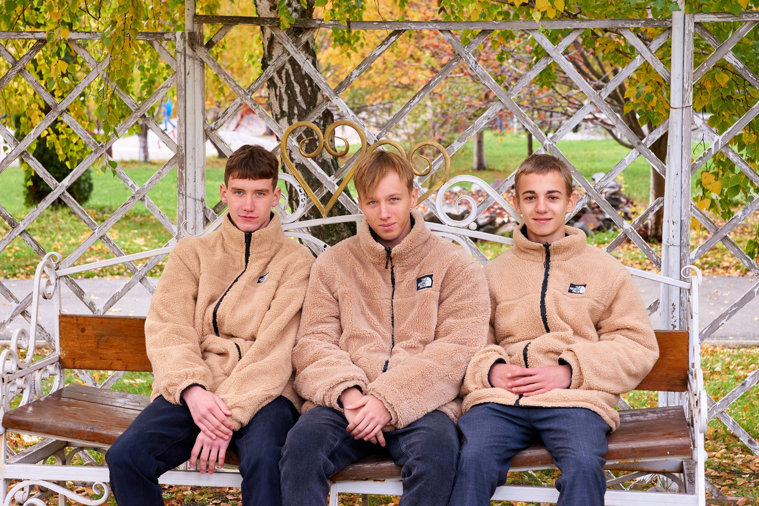 9 класс. Осень в парке. 2022. Childrenfoto.ru