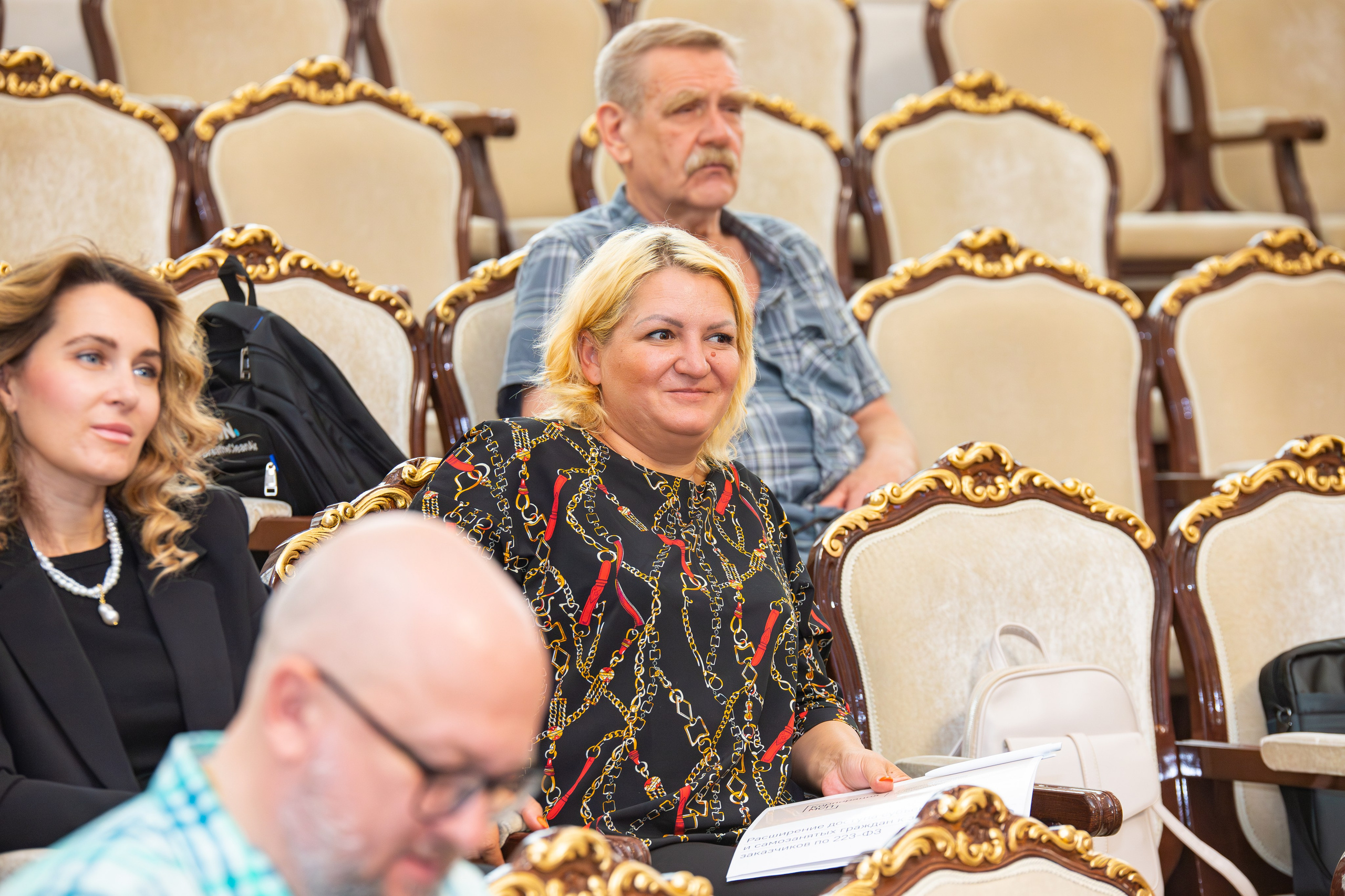 Бизнес конференция между крупным бизнесом и малым. Фотограф Александр Поздняков  Новосибирск