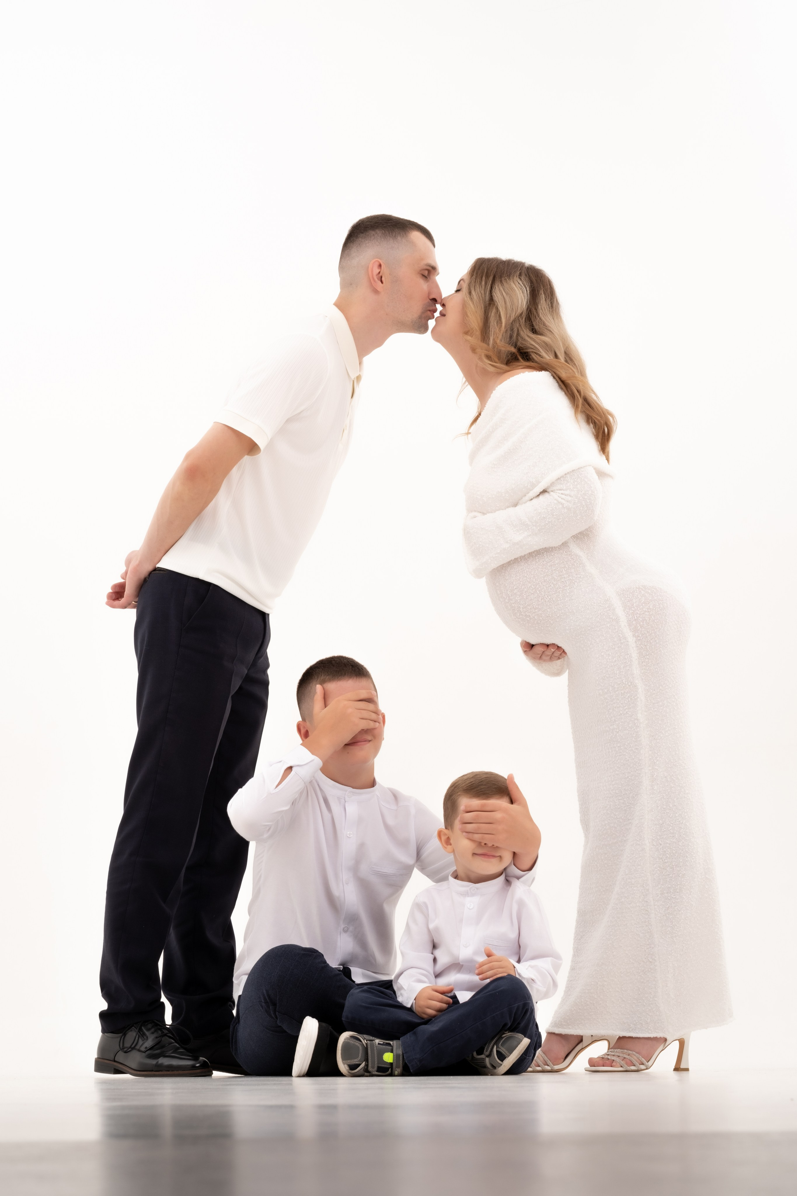 В ожидании чуда. Фотограф Елена Дегтярева. Семейная, детская и школьная фотография в Тюмени. Яркие и живые снимки, которые сохранят историю вашей семьи