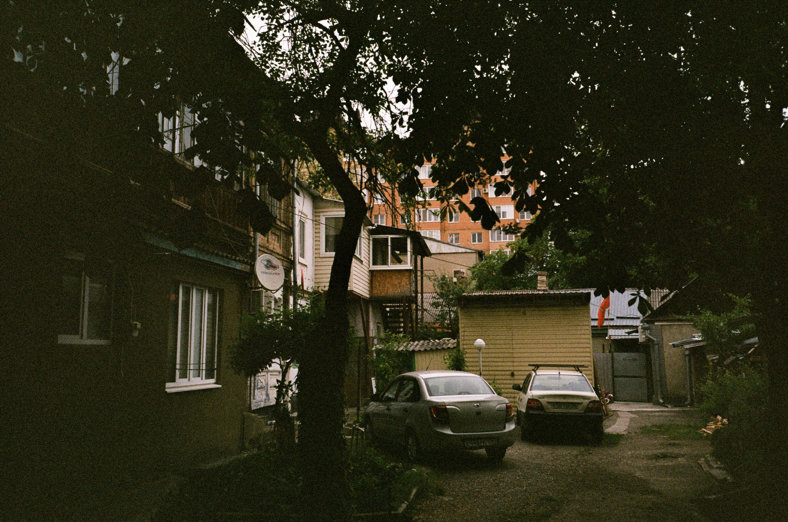 День Победы в Ессентуках. Пасмурно. Фотограф-документалист Мария Осокина