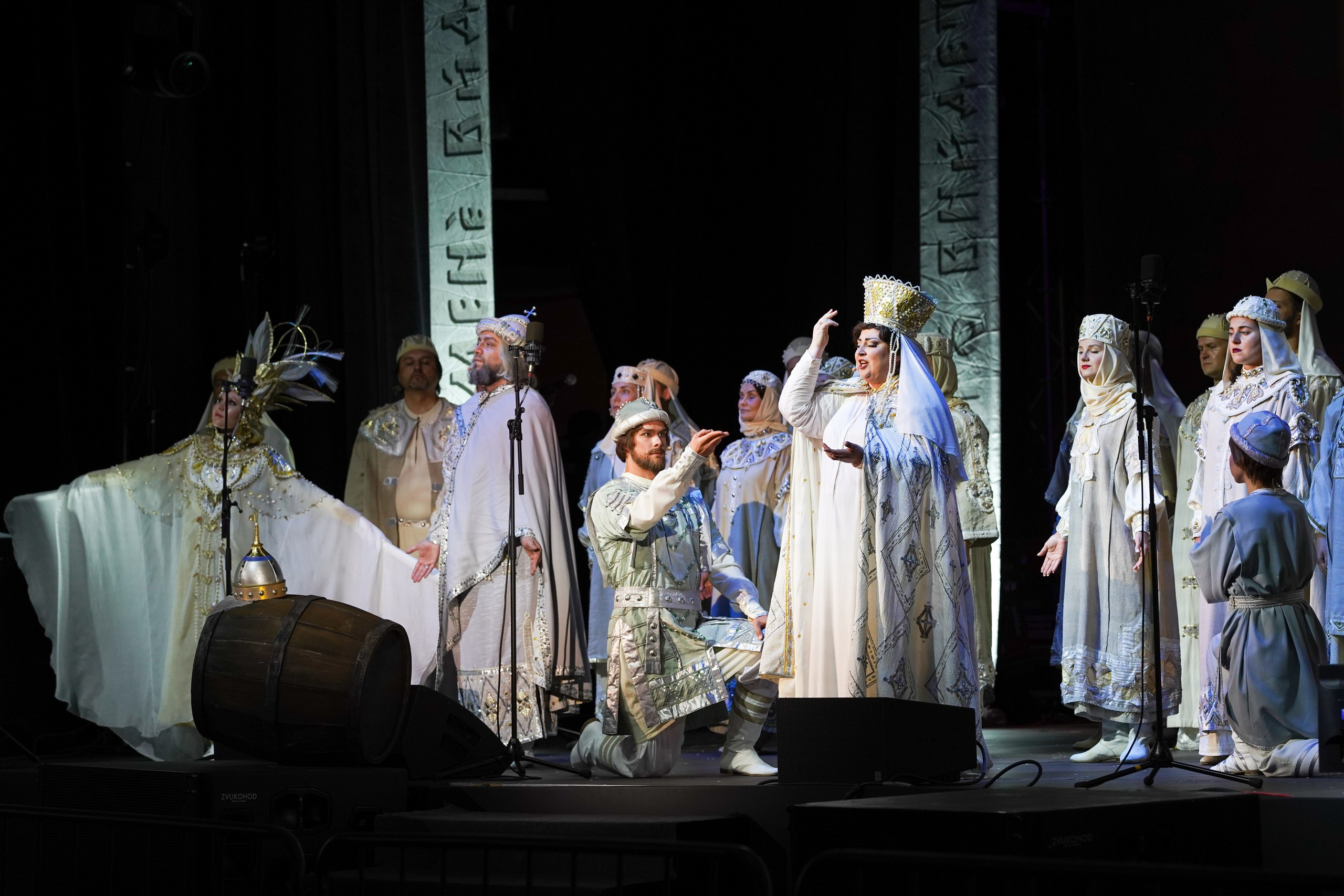 Суздаль. Исполнение оперы «Сказание о невидимом граде Китеже и деве Февронии». Фотограф в Москве Мария ~Zagagul~