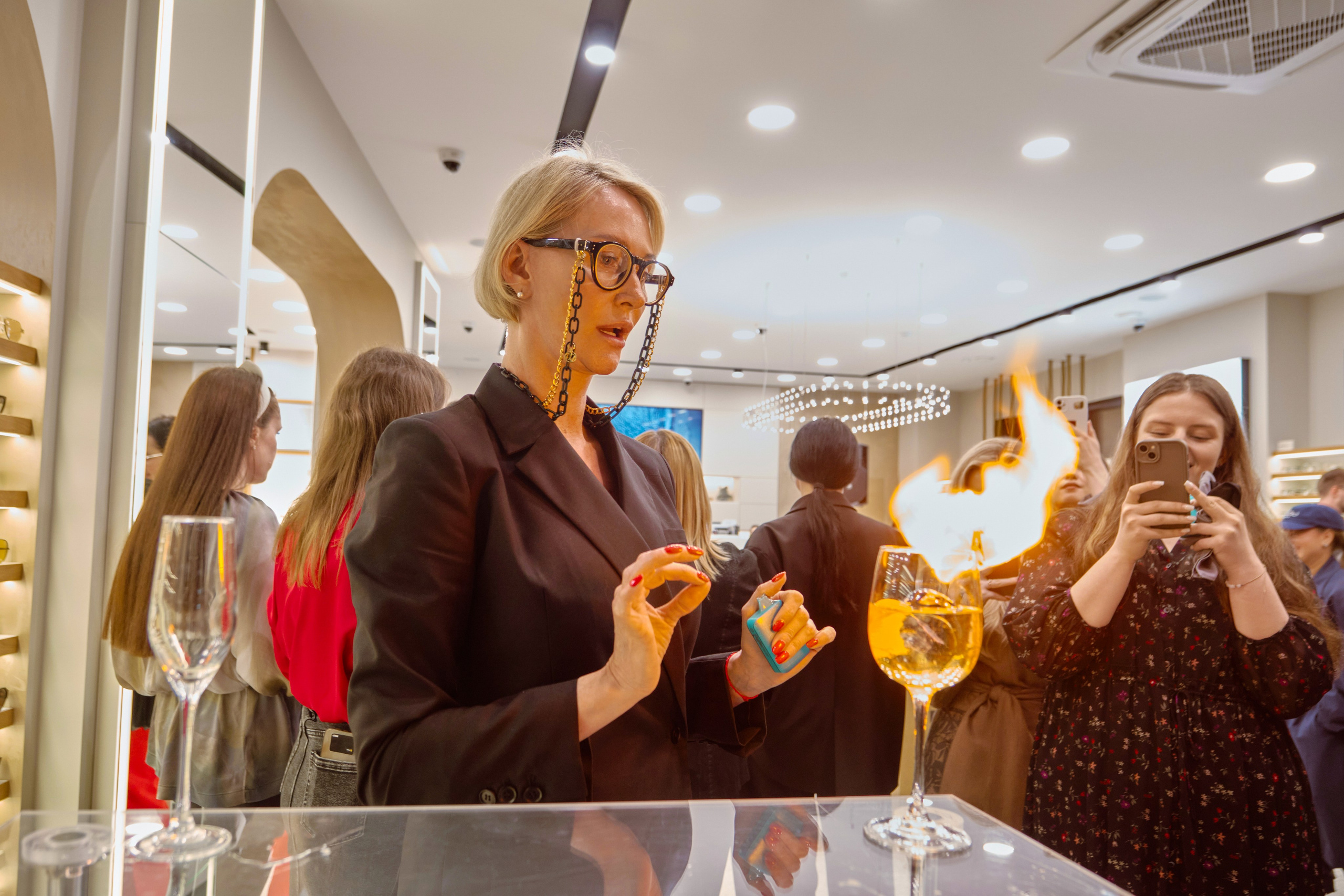 ОПТИК ЦЕНТ. Свадебный фотограф в Екатеринбурге Соседков Евгений