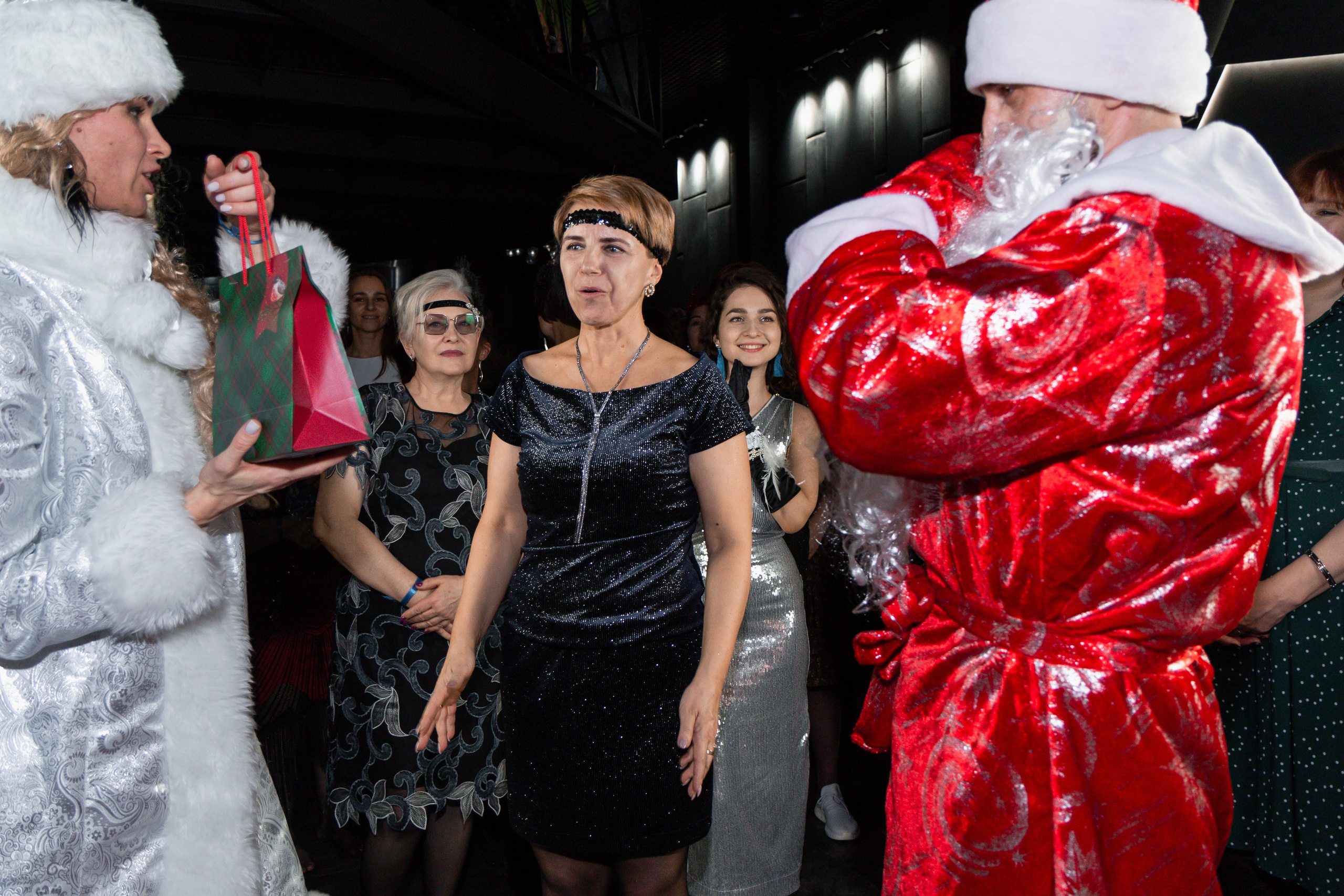 Новогодний корпоратив в стиле Гэтсби. Репортажный и портретный фотограф в Москве Саханцева Анна