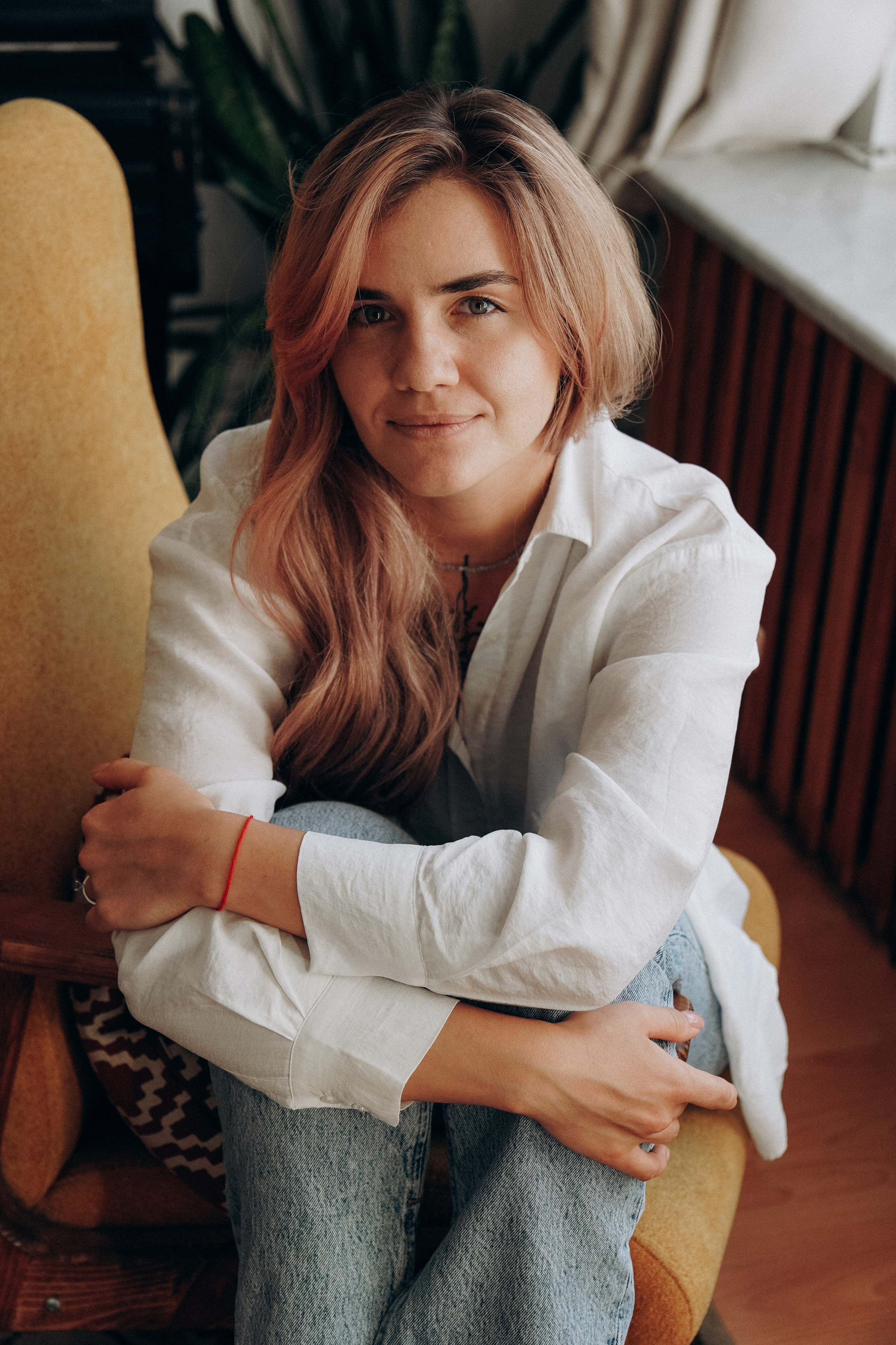 Zhenya. Olga Antipova — photographer