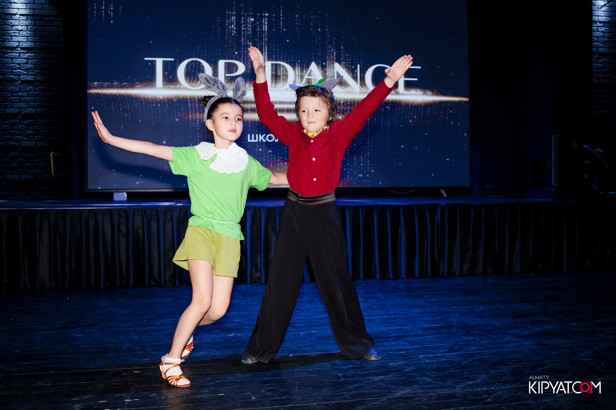 НОВОГОДНИЙ КОНЦЕРТ ШКОЛЫ ТАНЦА TOP DANCE. КИПЯТКОМ АЛМАТЫ! Фотосъемка мероприятий в Алматы