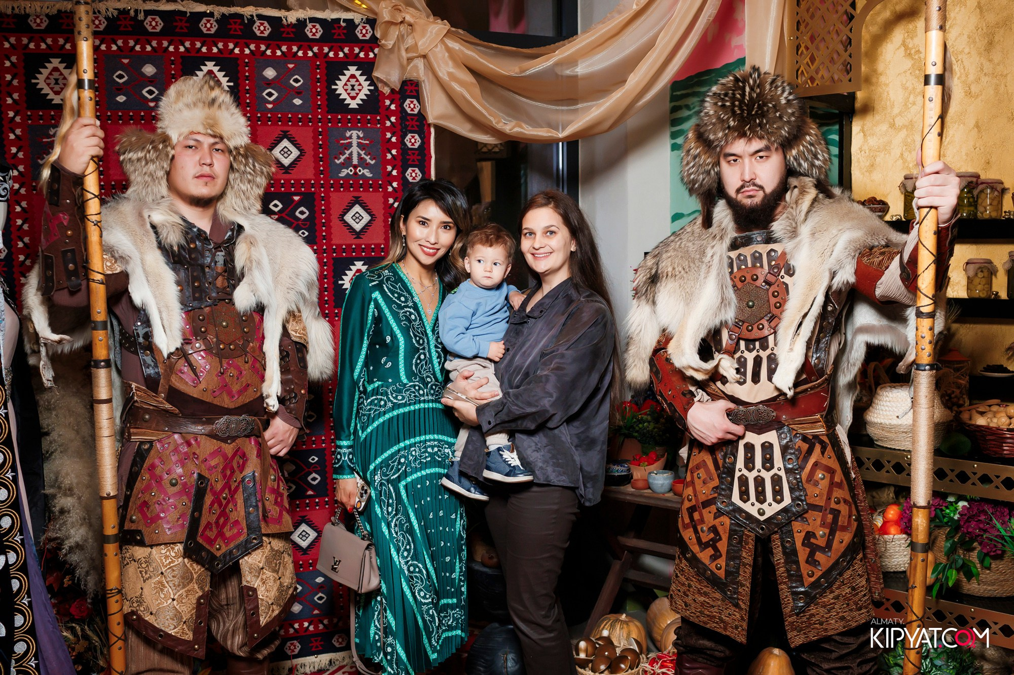 ОФИЦИАЛЬНОЕ ОТКРЫТИЕ РЕСТОРАНА SILK ROAD. КИПЯТКОМ АЛМАТЫ! Фотосъемка мероприятий в Алматы