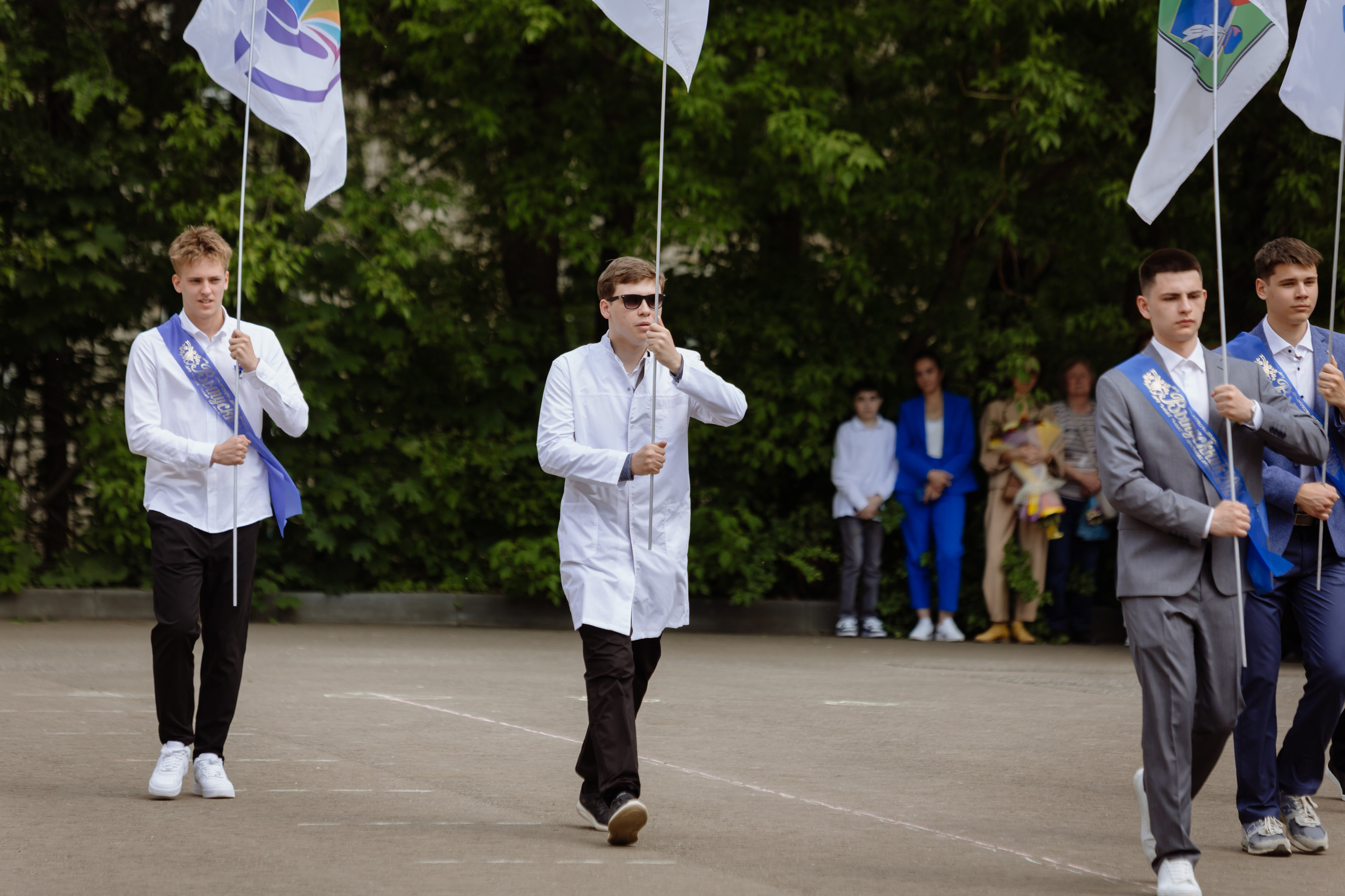 Последний звонок 2024 (3 часа фотосъемки). Профессиональный фотограф Надежда Антонова