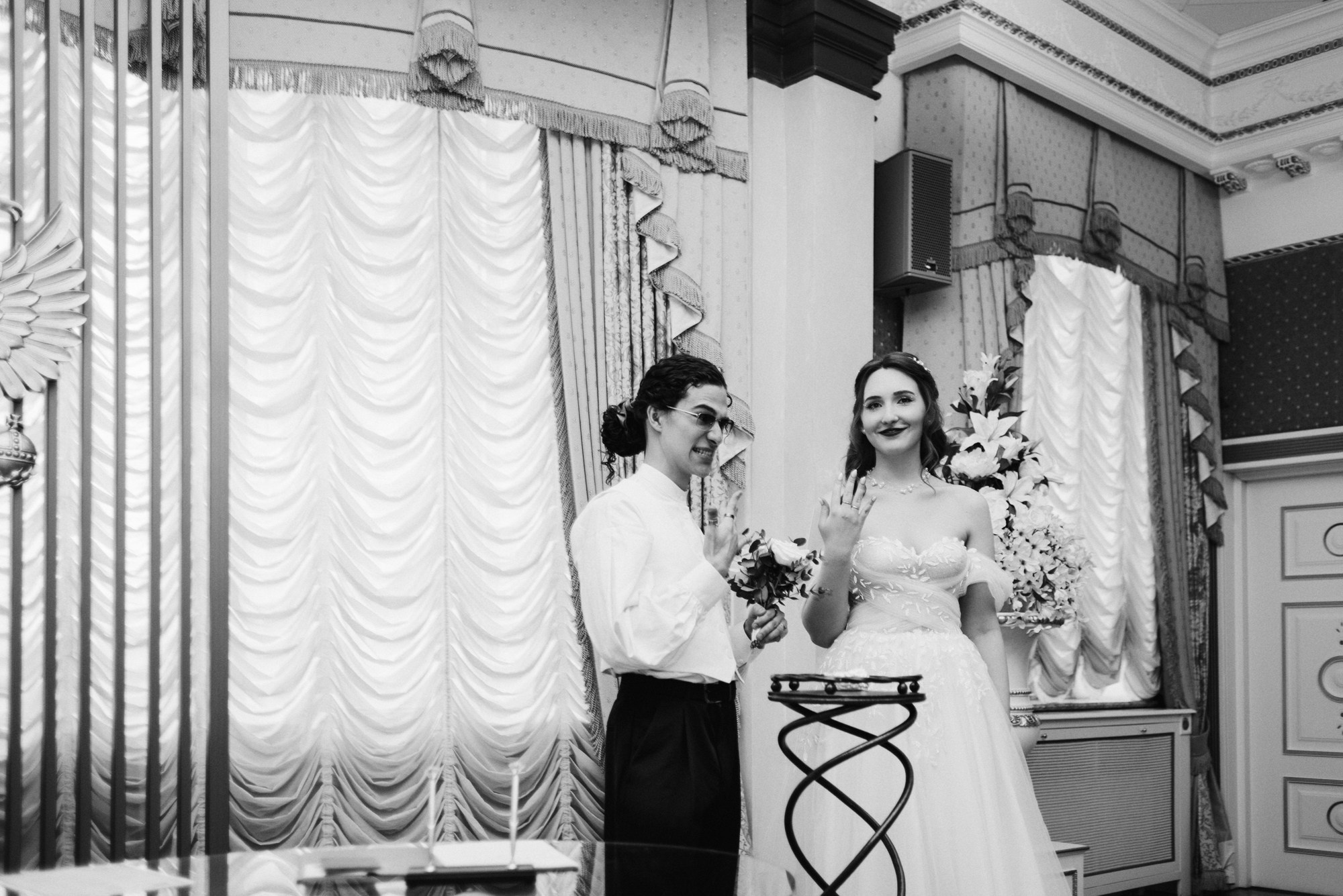 Свадебная фотосессия в Тюмени: ЗАГС, Мост Влюбленных и Монастырь | Фотограф Дарья Мустафина. Портретный фотограф Тюмень Дарья Мустафина