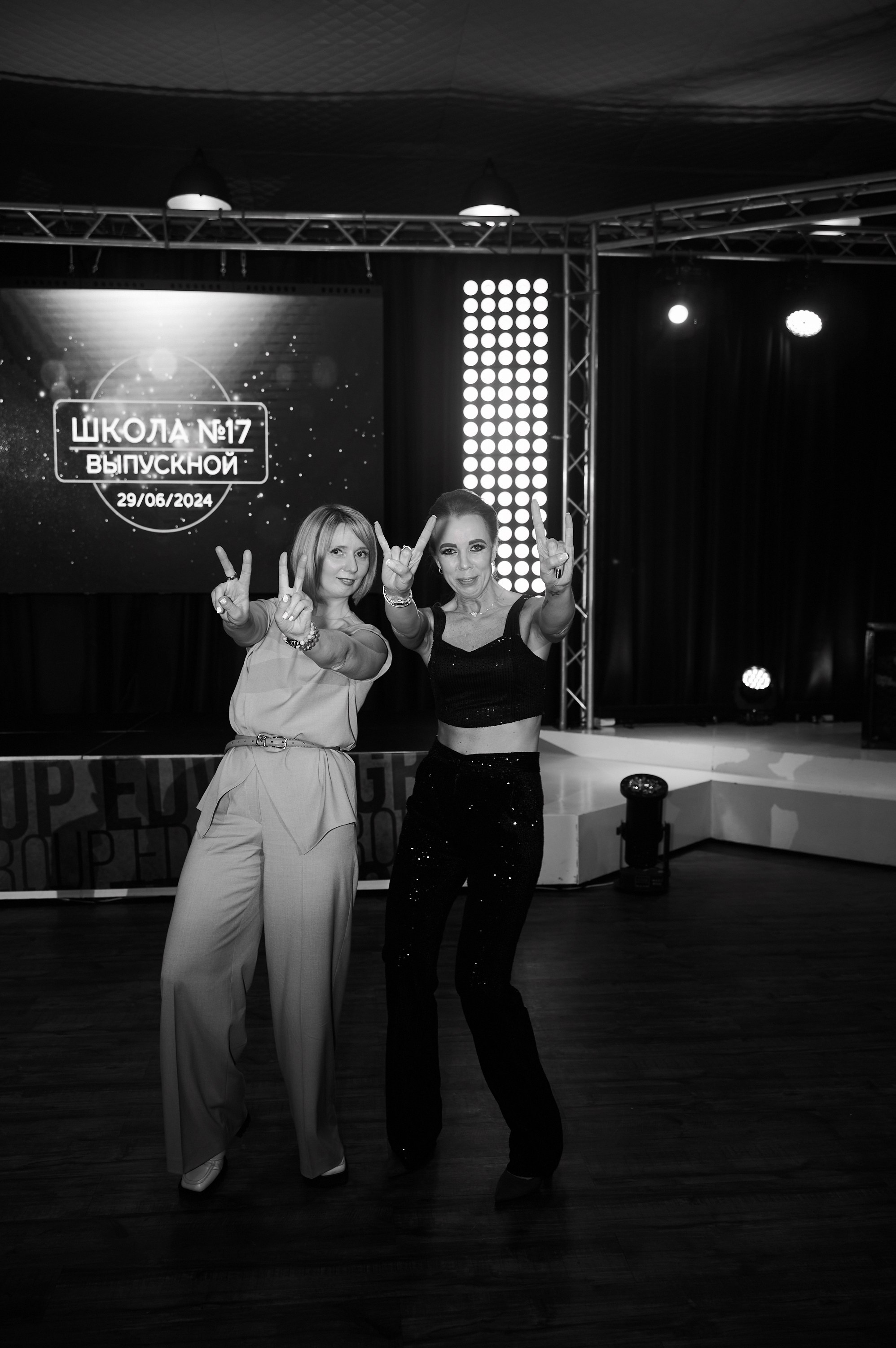 Выпускной 17 Школа 2024. Свадебный фотограф во Владивостоке Гарагуля Игорь