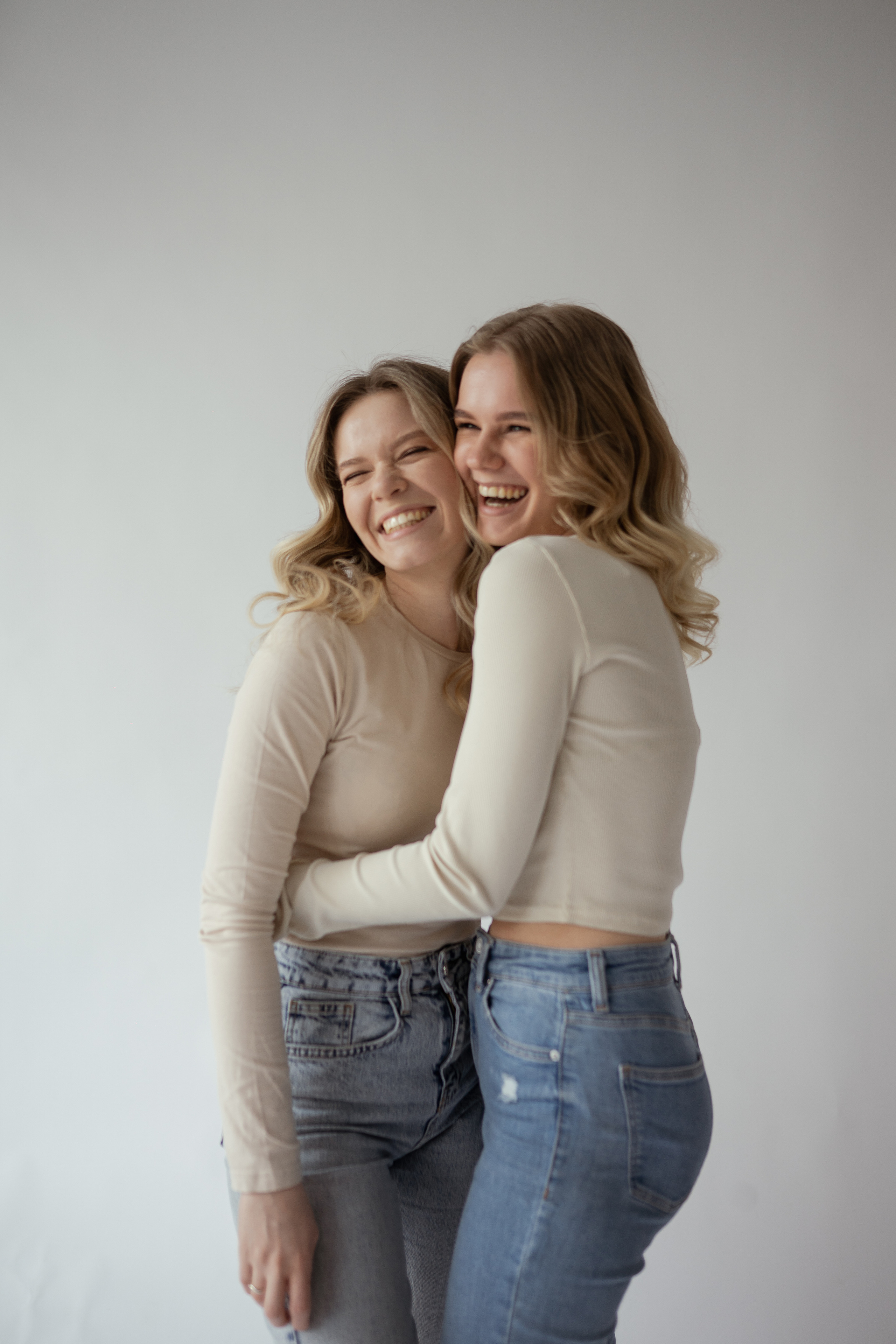 Студийная. Свадебные семейные индивидуальные фотоистории