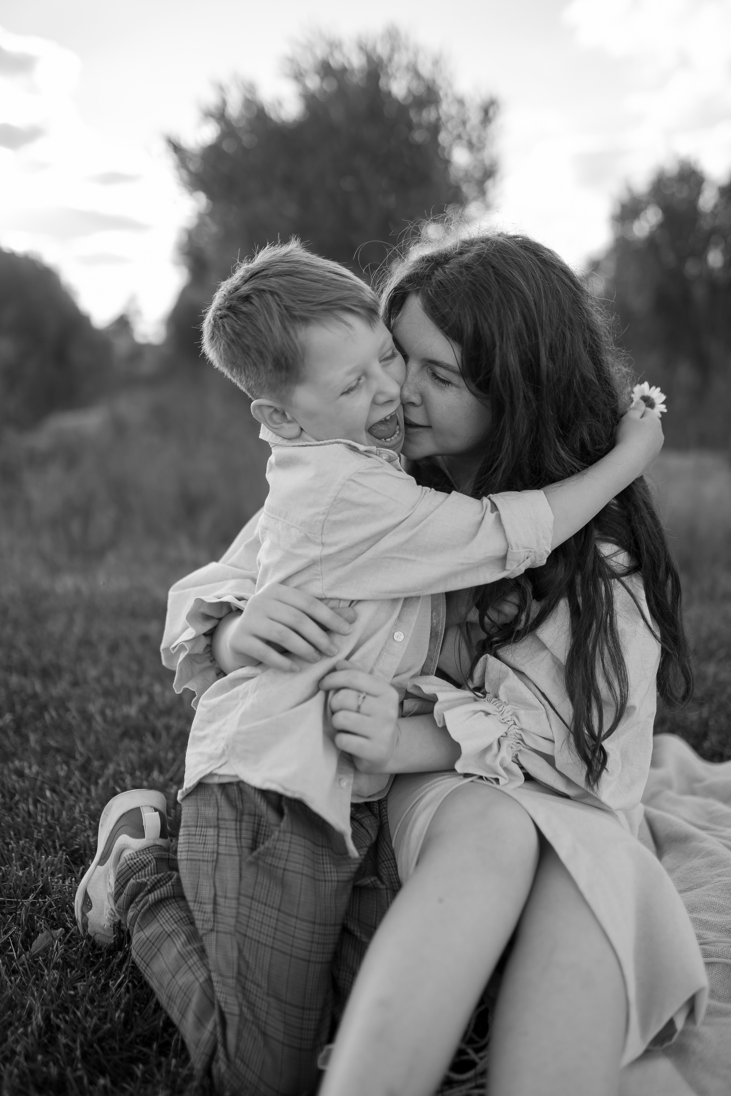 Летний вечер на набережной. Свадебные семейные индивидуальные фотоистории