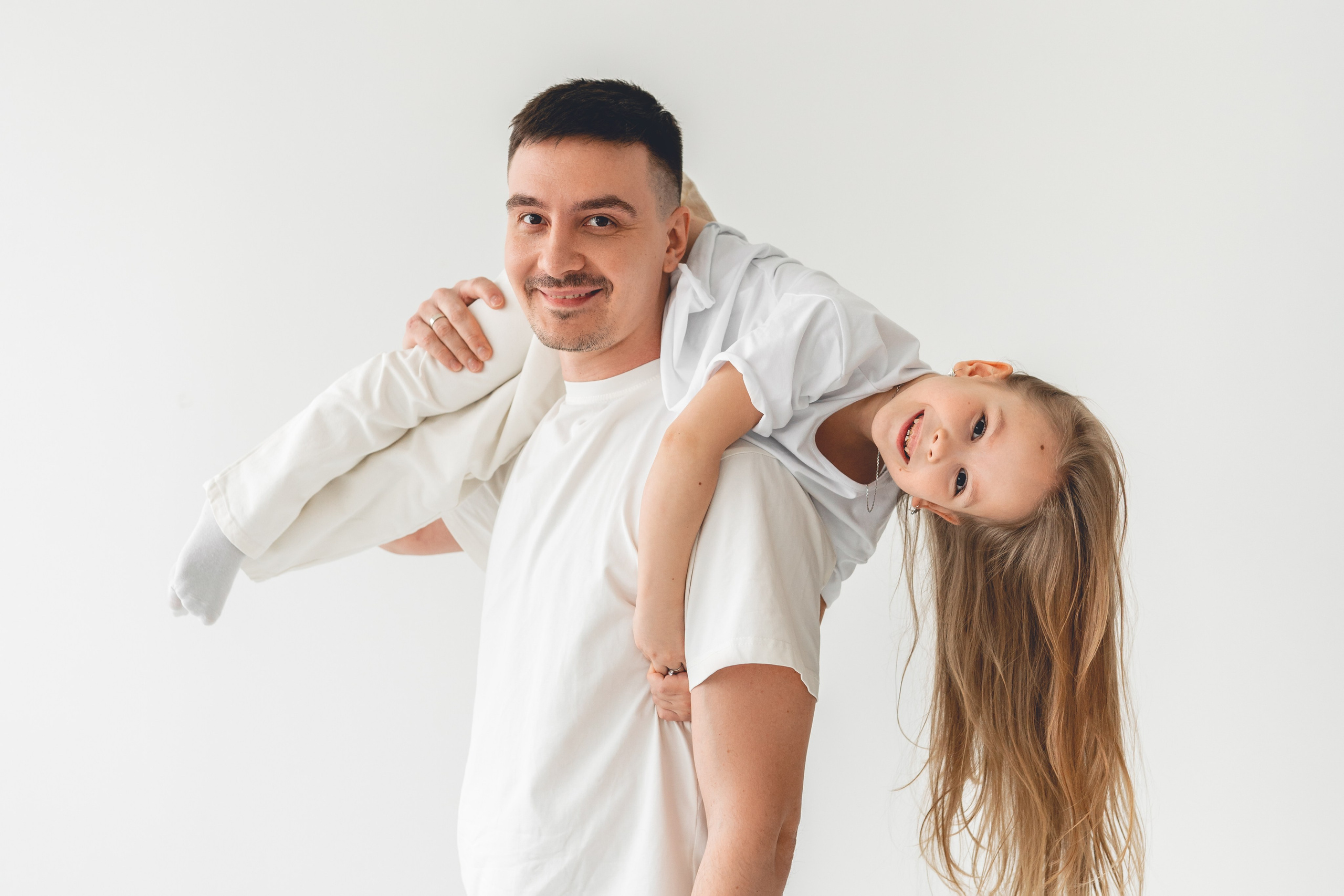 Яна. Главная