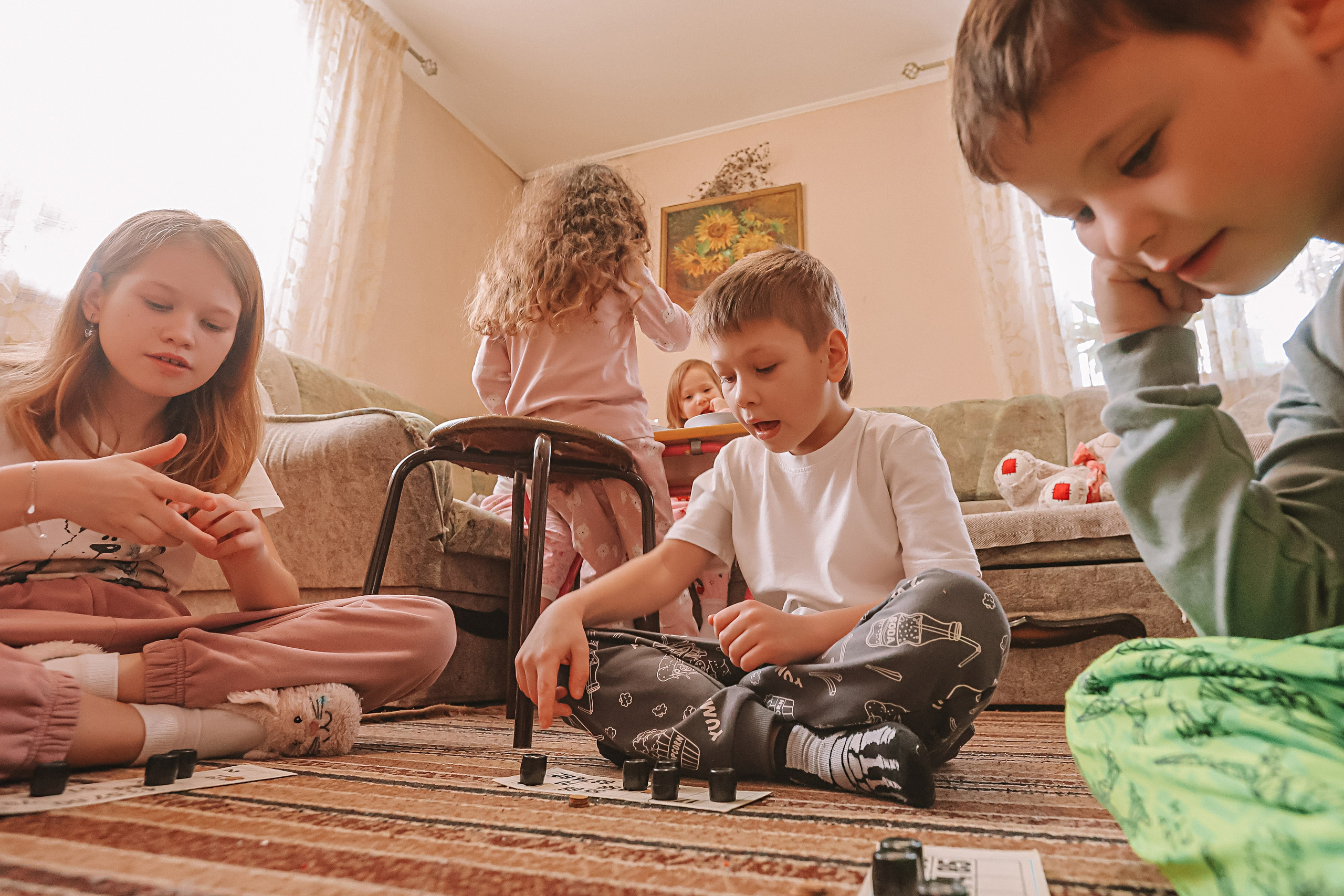 Большая семья репортаж. Семейный фотограф Тюмень, фотограф на роды Салмина Мария