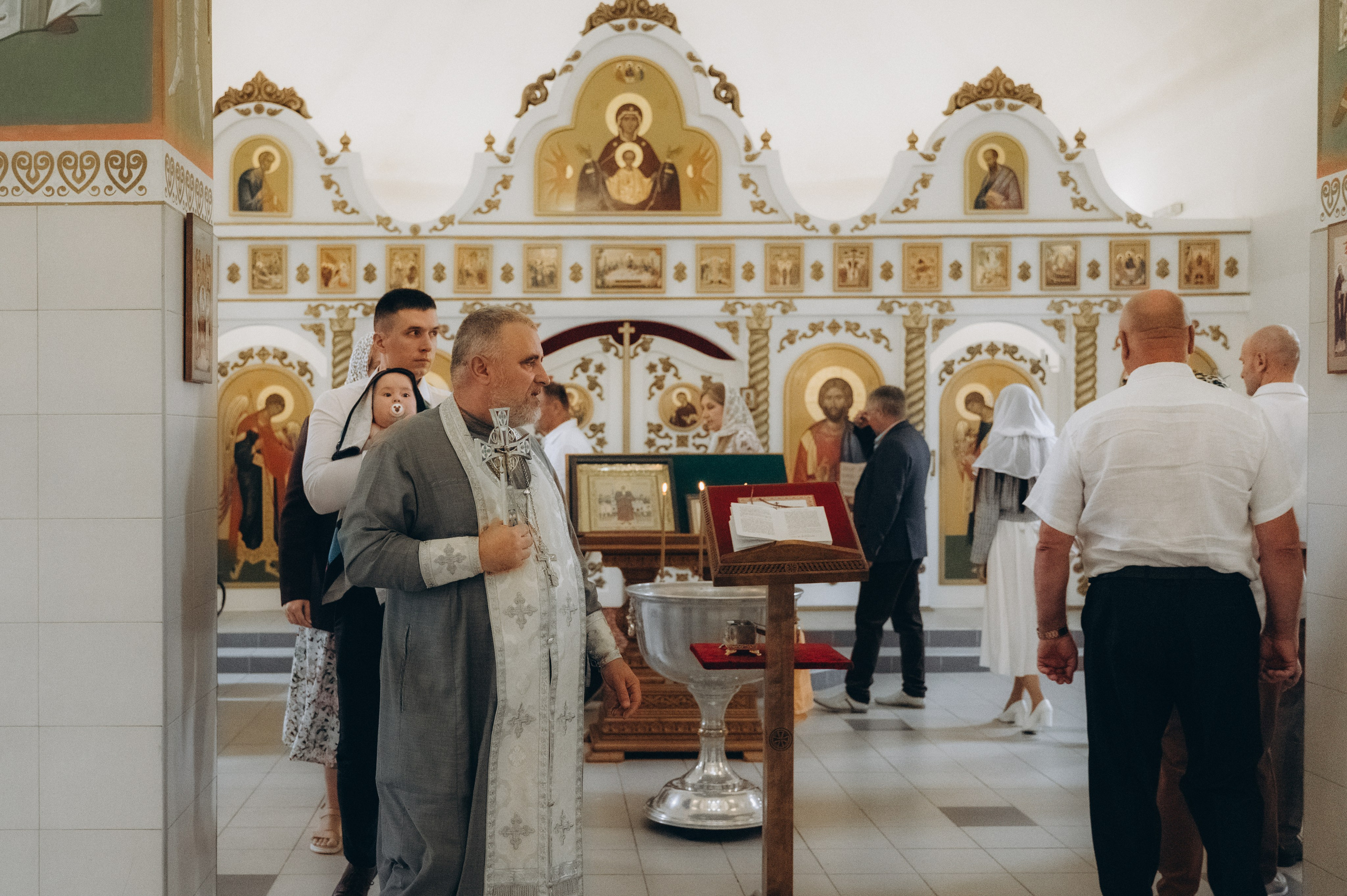 Крещение Демьяна (Церковь в честь святой блаженной Ксении Петербургской). Семейный фотограф в Минске Дарья Дреко