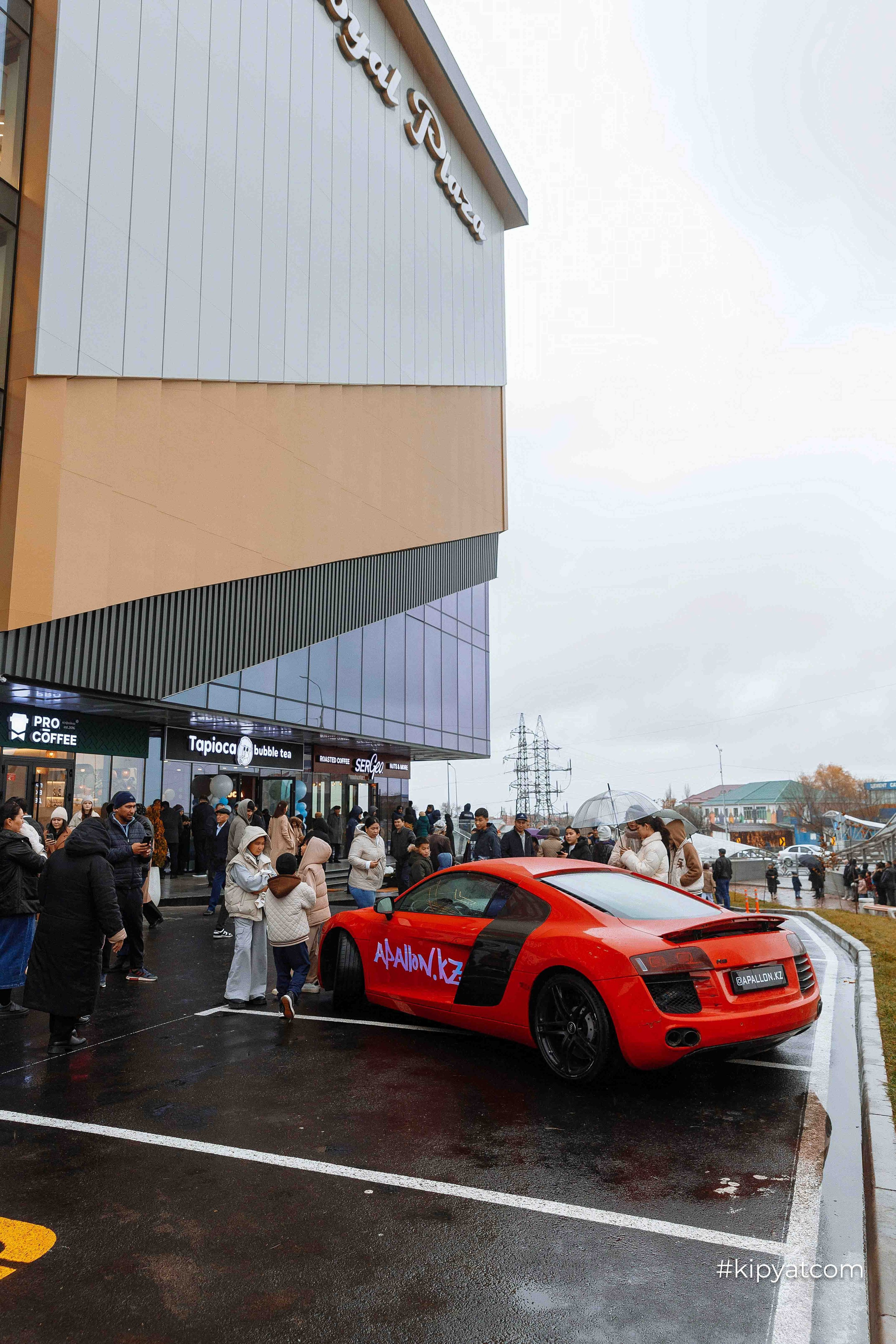 Официальное открытие ТРЦ «Royal Plaza»