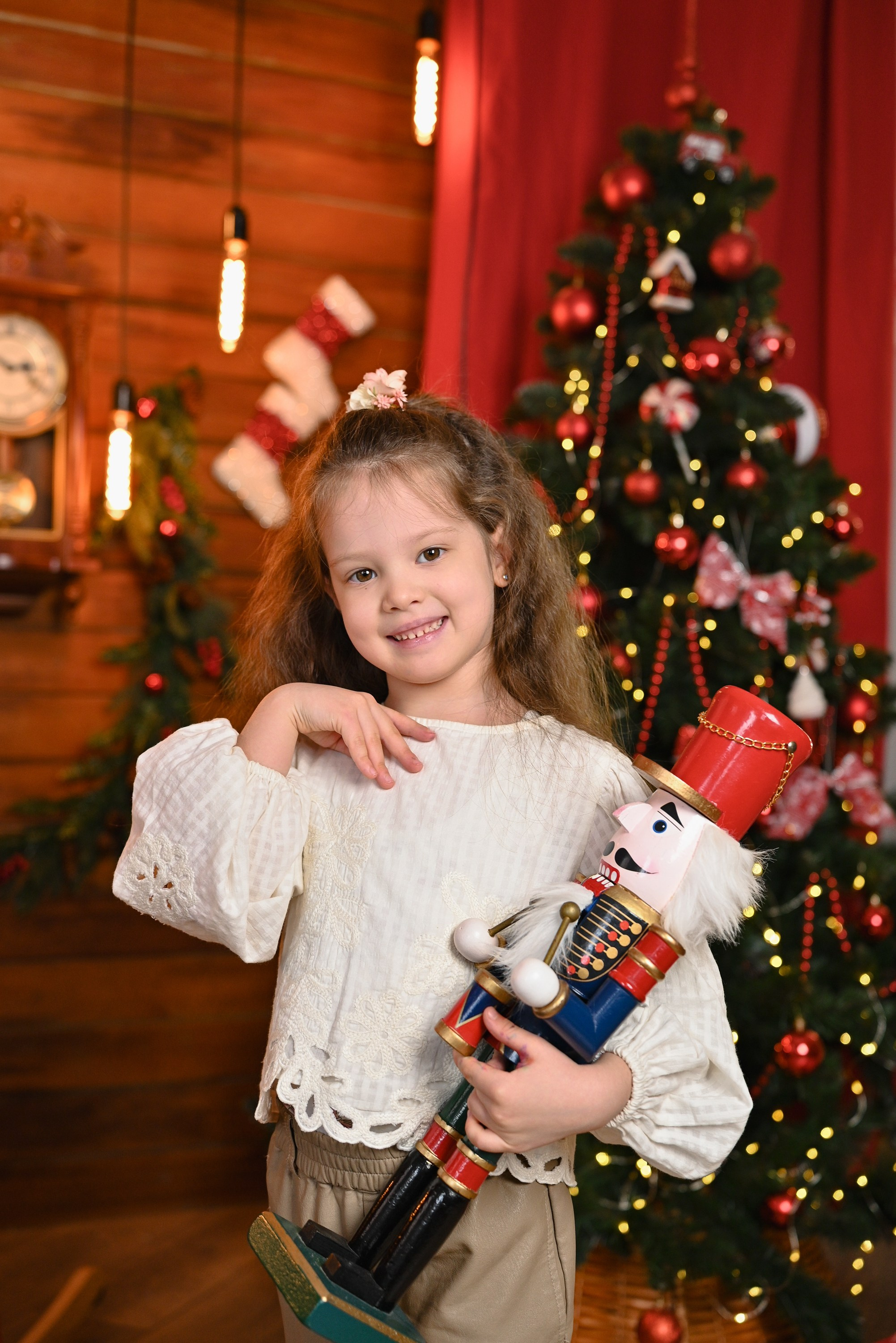 Яна. Компания и фотошкола по созданию контента в Москве