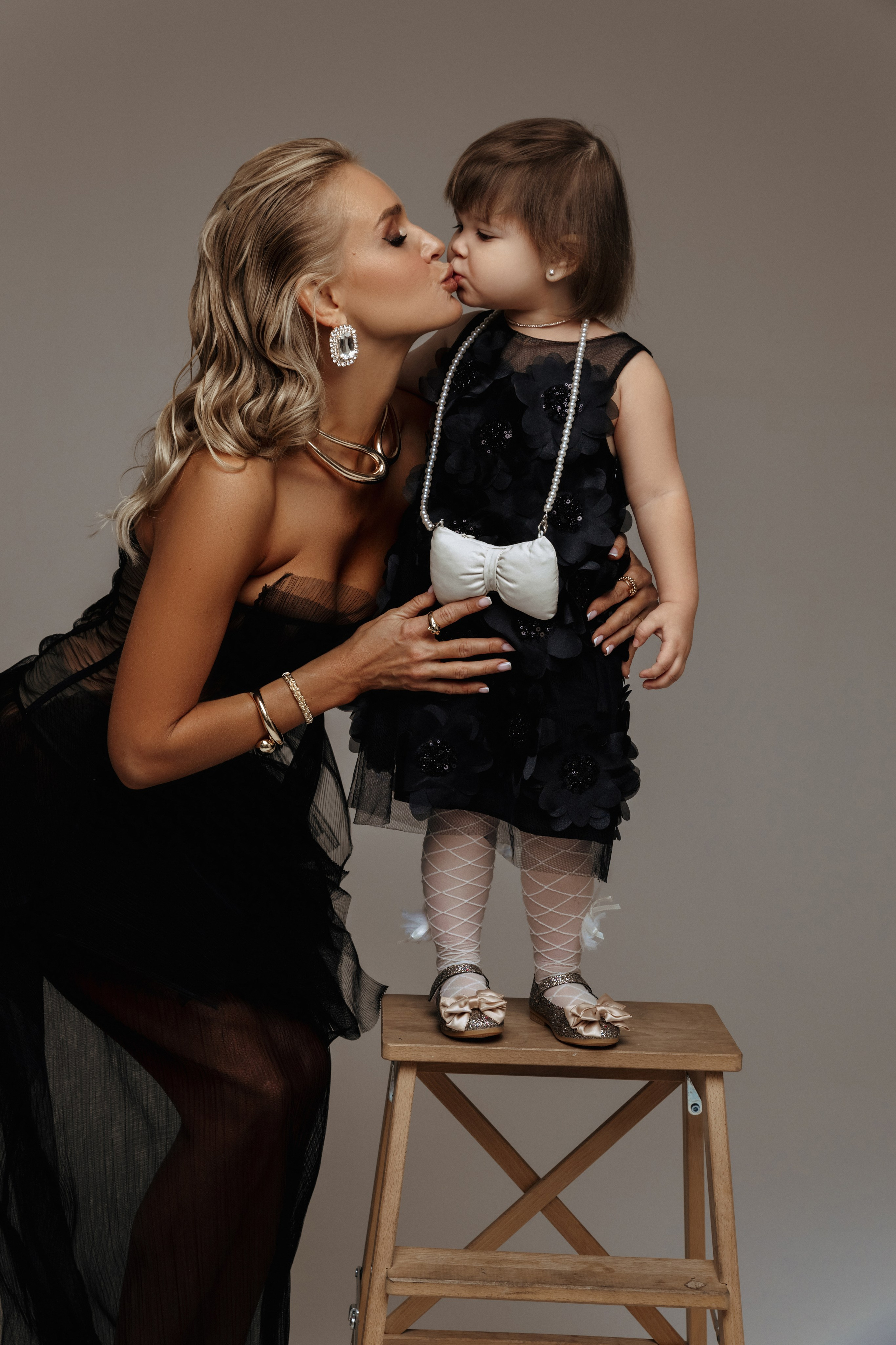 Лена и Анечка. NatalieDmi — фотосессия беременности, семейный фотограф, портрет