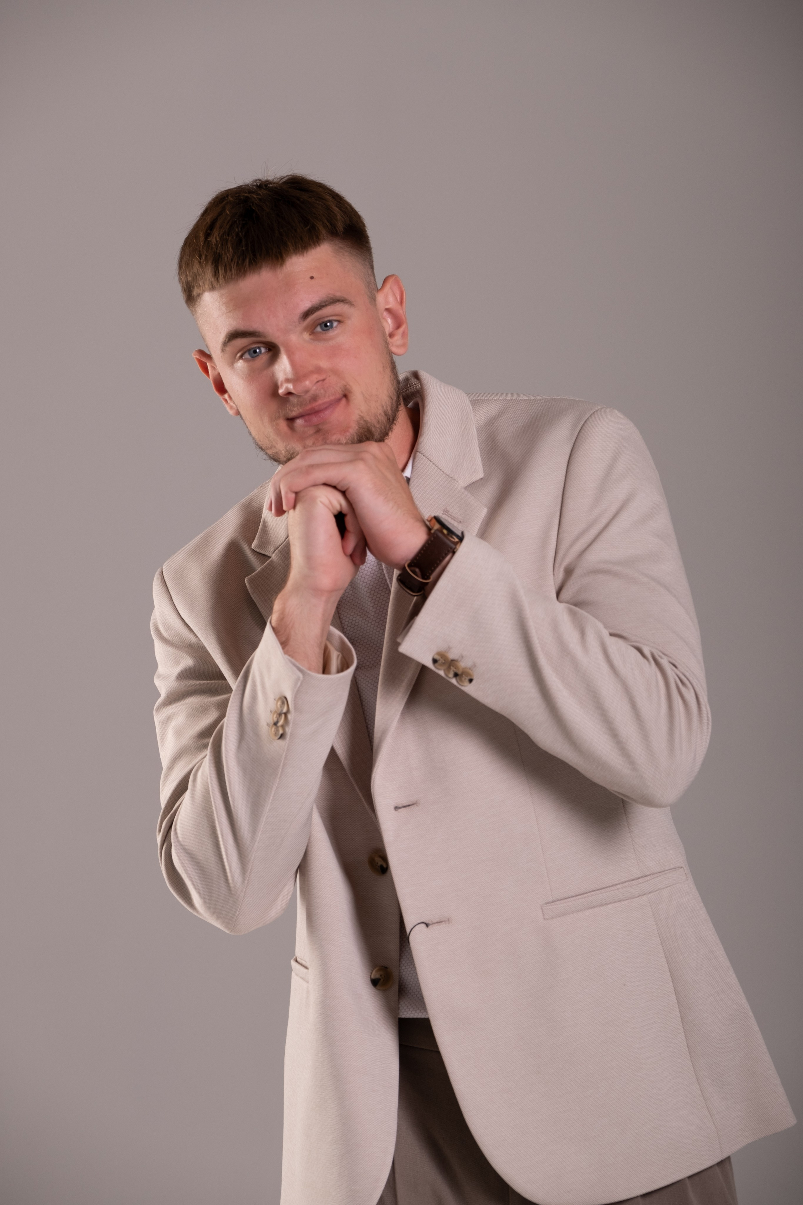 Владимир. Профессиональная фотосъемка в Крыму. Натуральные эмоции и живые кадры. Забронируйте дату прямо сейчас!