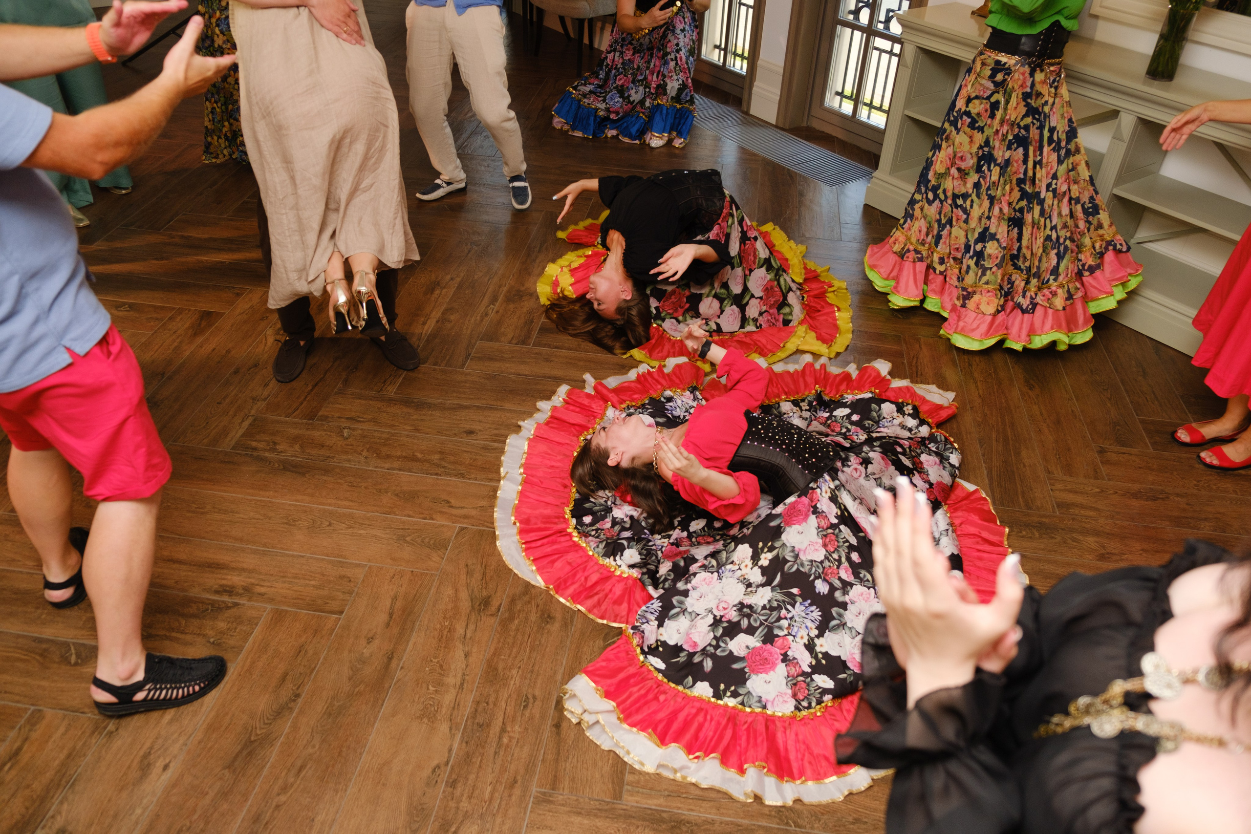 Фотограф на юбилей в Крыму | Съемка дня рождения | Илья Желдак. Профессиональная фотосъемка в Крыму. Натуральные эмоции и живые кадры. Забронируйте дату прямо сейчас!