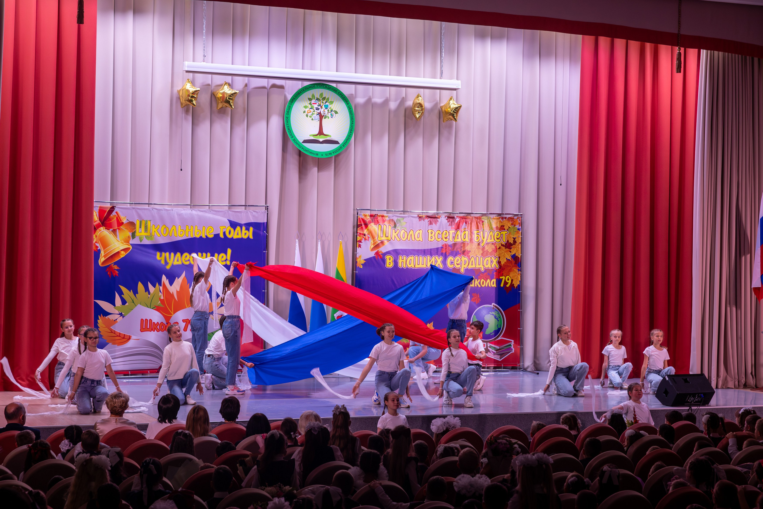 Фото и видео на выпускной в школе и детском саду. Свадебный, семейный видеограф и фотограф в Екатеринбурге Николай Рыков