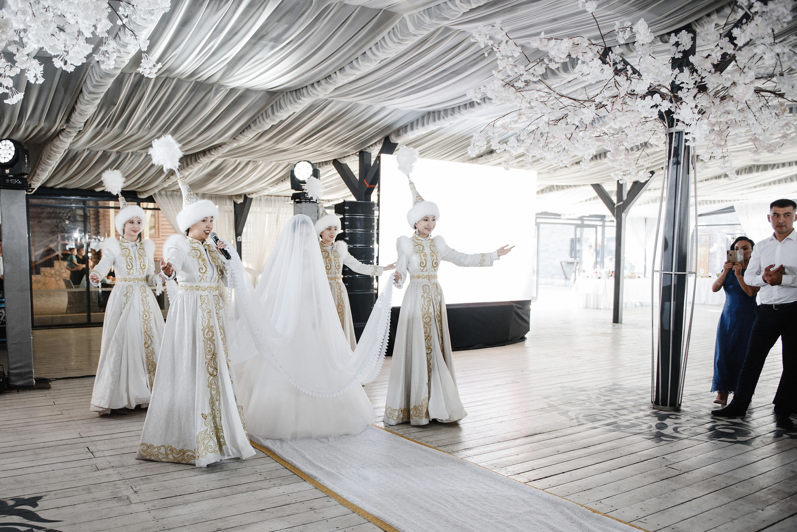 Нурсултан & Диана «Анонс свадьбы». Фотограф Даурен Абилхаятов