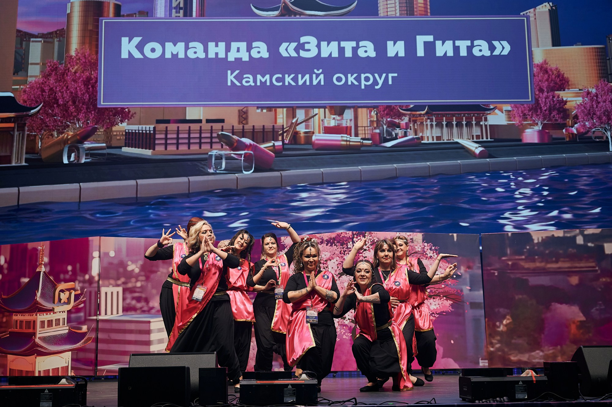 Магнит Косметик — конкурс «Золотой Магазин». Мезенцев Евгений фотограф