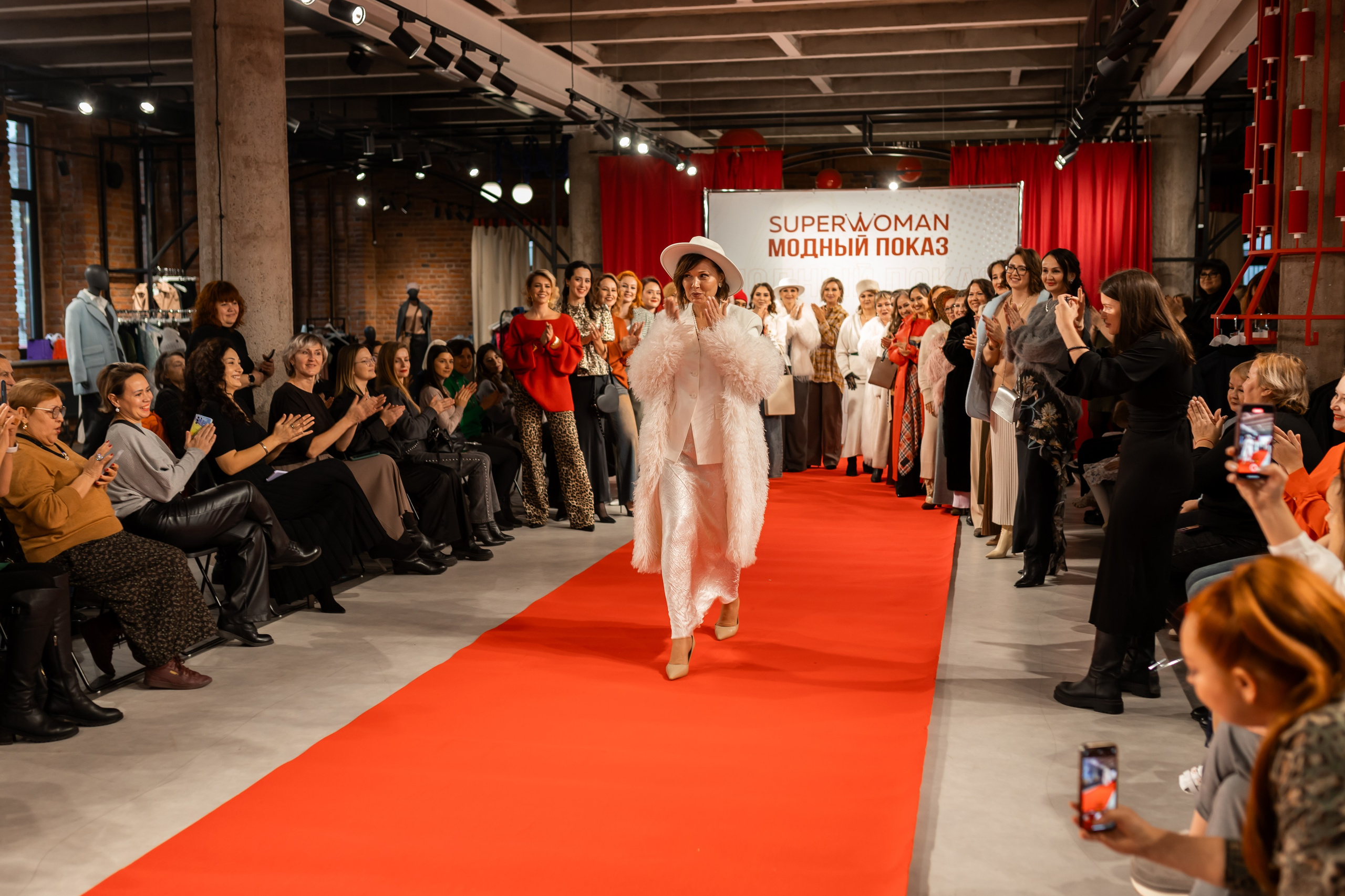 Показ проекта Super woman. Марина Шаймухаметова. Фотограф в Уфе