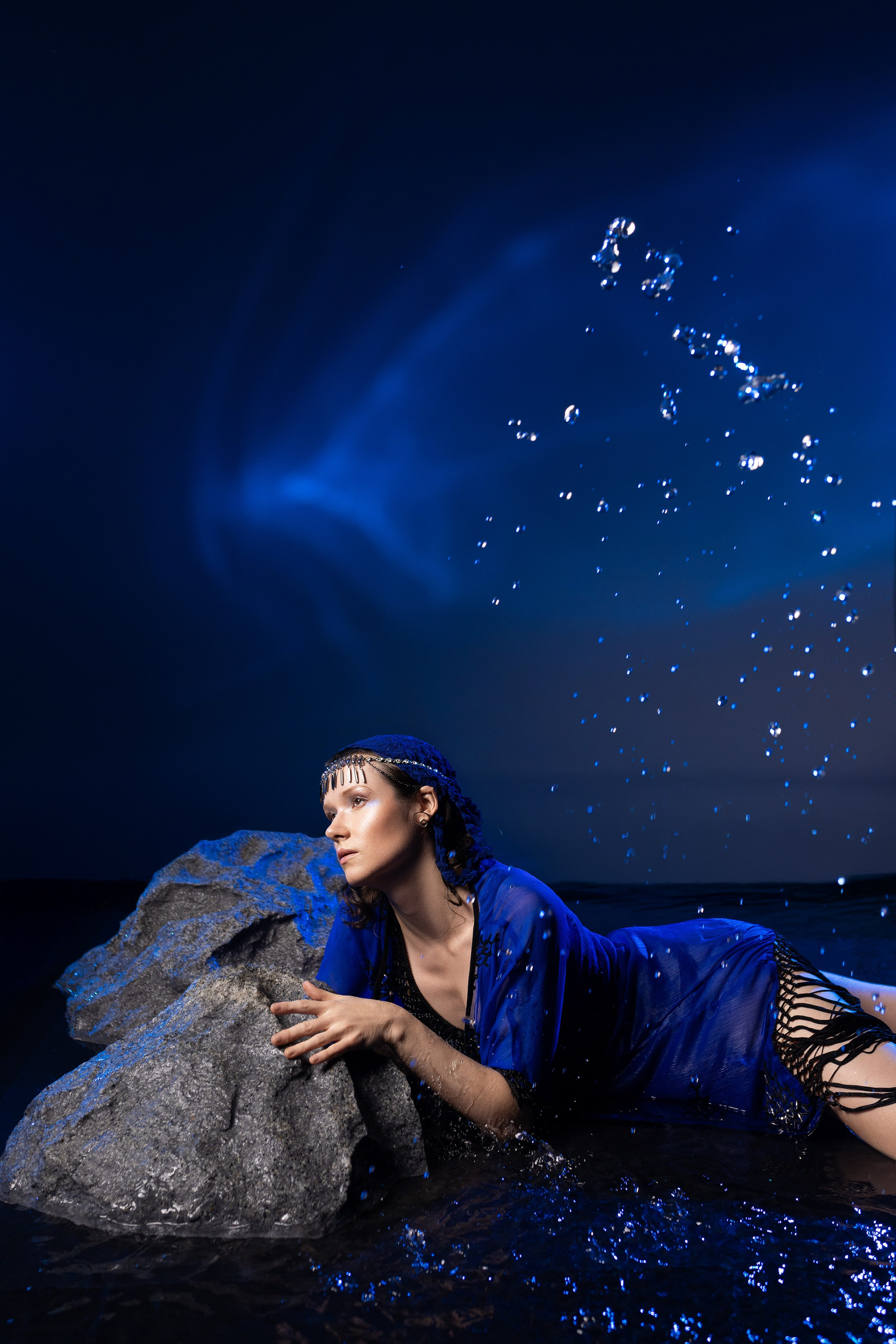 Цветной свет и фигуры. Фотограф Минск