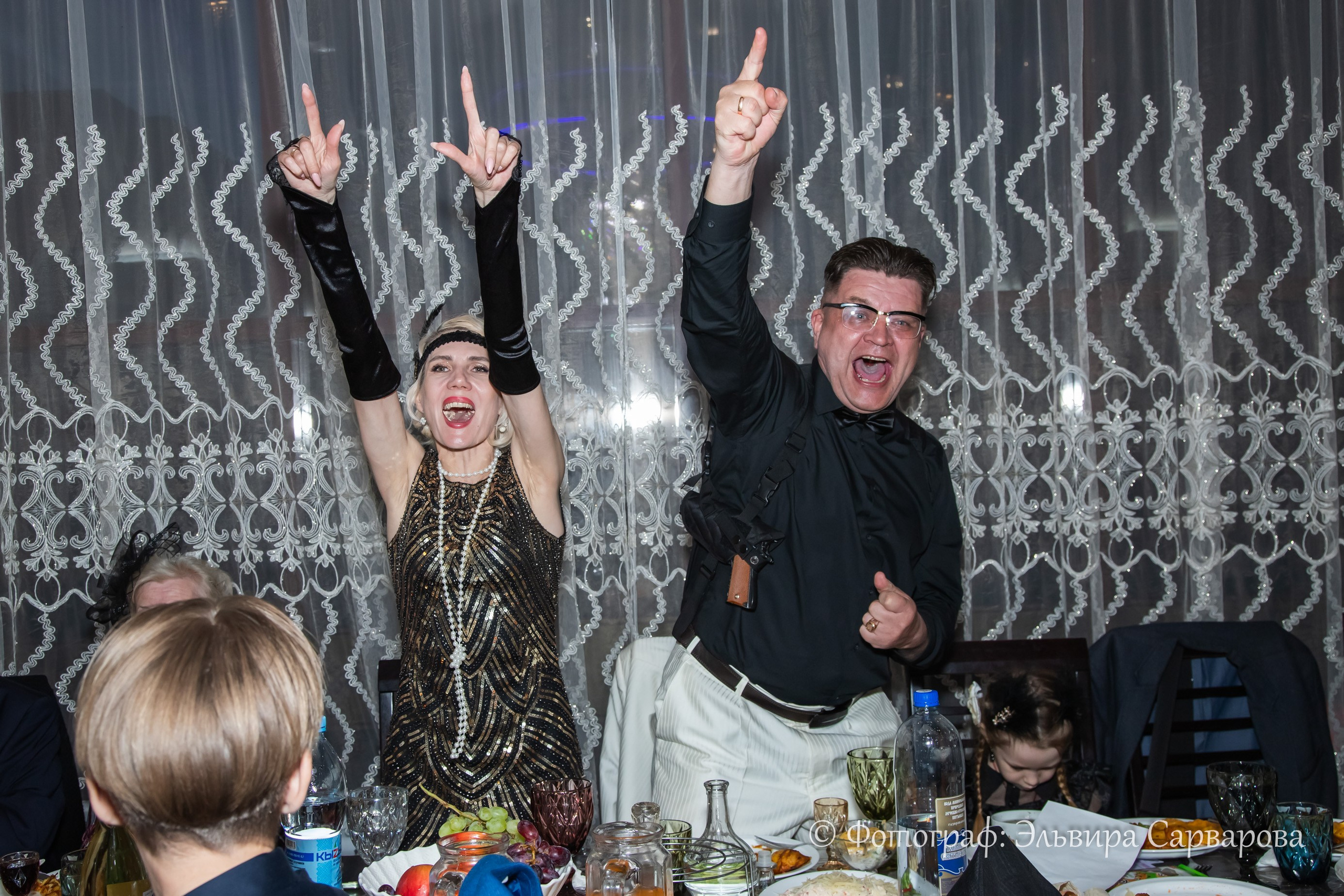 Гангстерская вечеринка в стиле 1920-х. Репортажный Фотограф