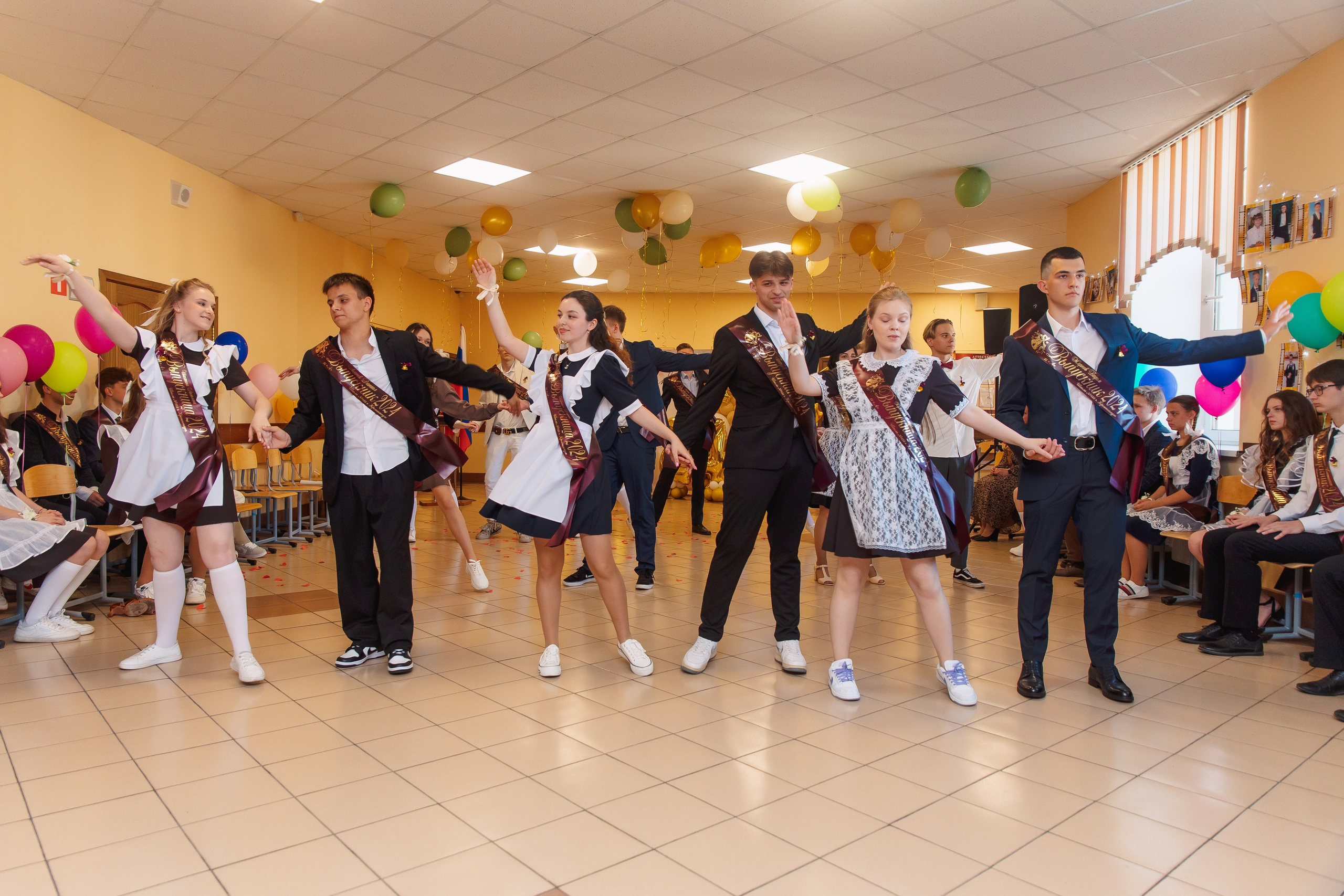 Последний звонок. Фотограф в Кронштадте и Санкт-Петербурге Анастасия Коваленко