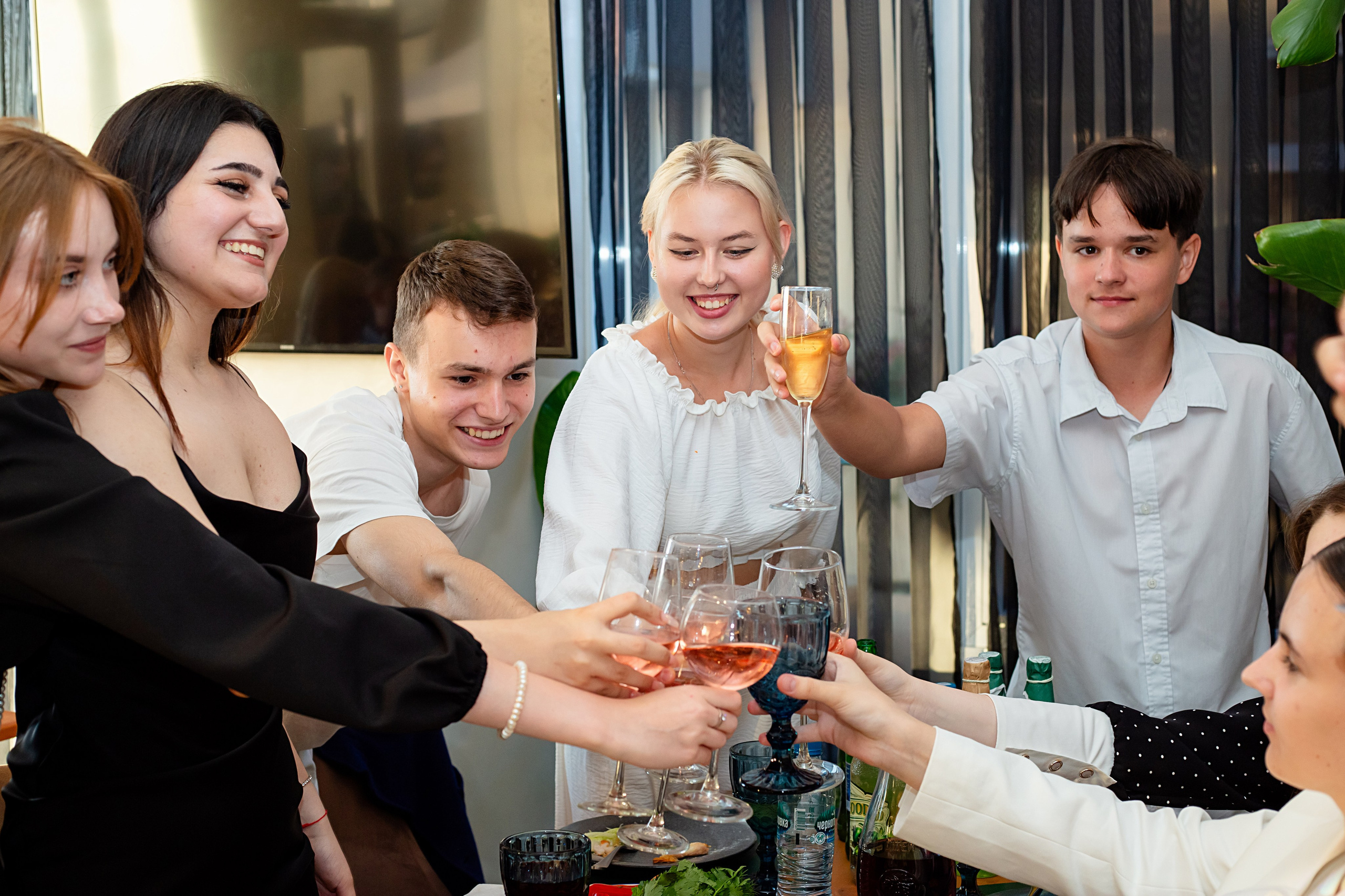 Съемки в ресторанах (свадьбы, юбилеи, выпускные вечера). Семейный и детский фотограф Марина Баладьян Сочи / Краснодар / Москва