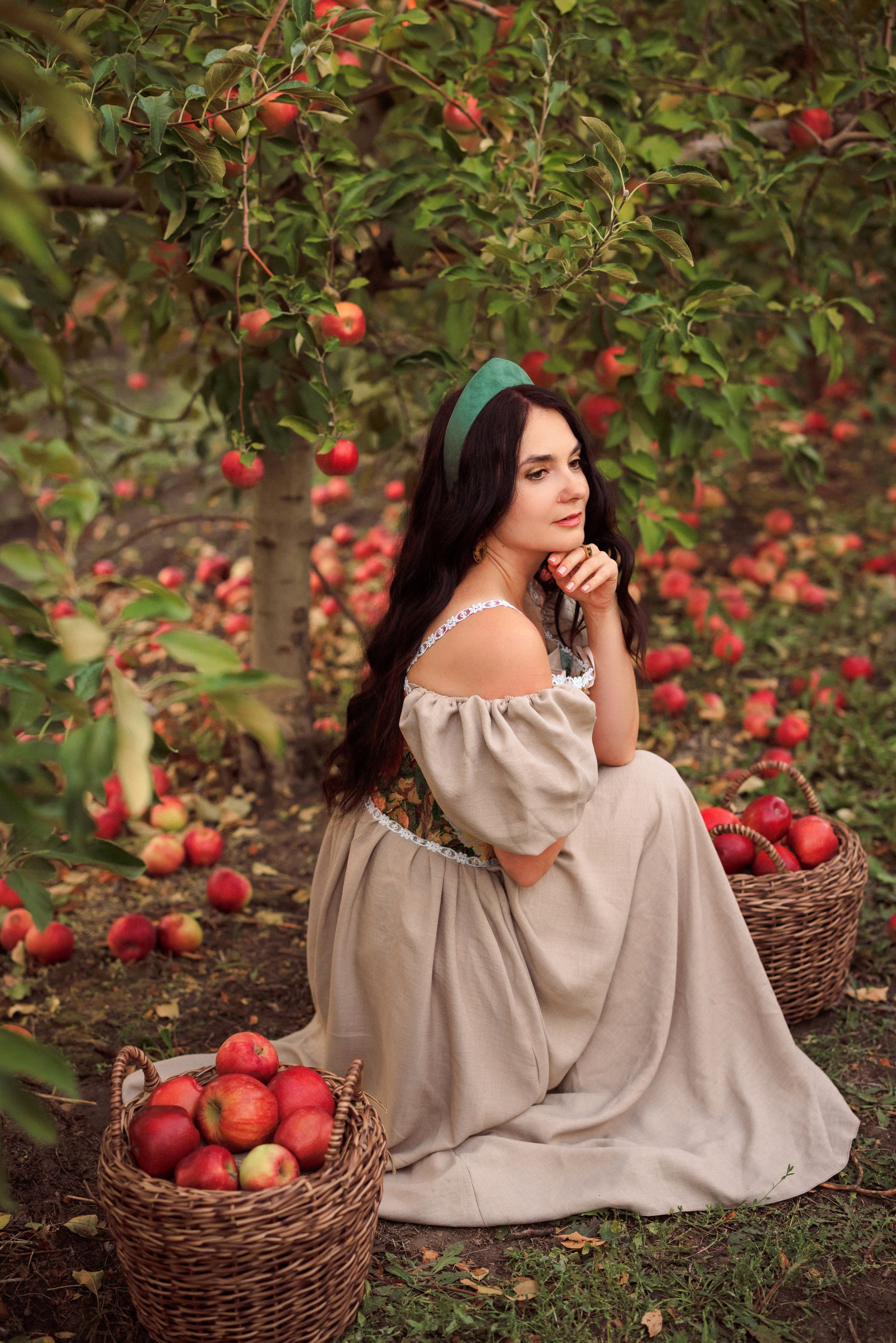 Семейная фотосессия в Яблоневом саду. Семейный и детский фотограф в Краснодаре Анна Трашкова