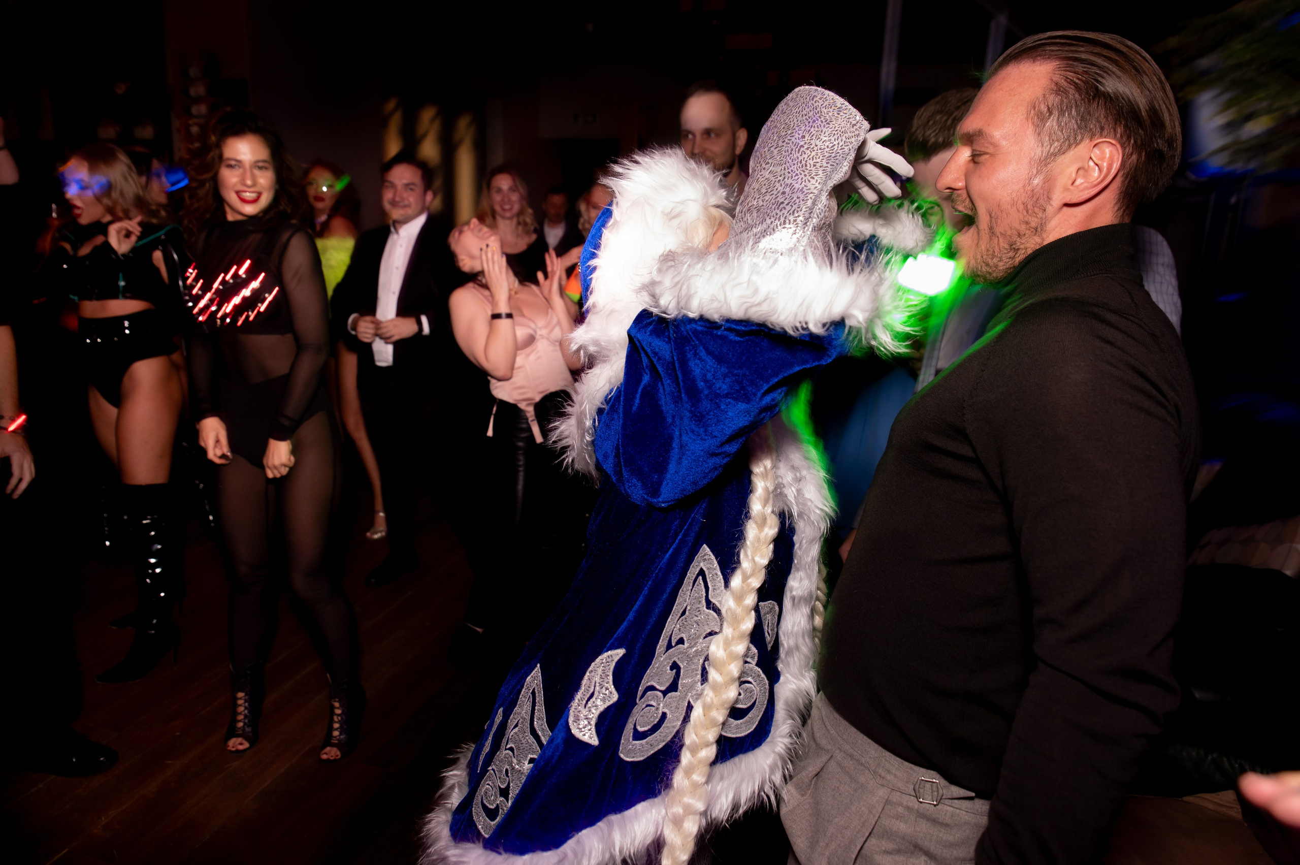 Фотосъемка Новогоднего корпоратива в Москве. Свадебный и портретный фотограф в Москве Жердев Даниил