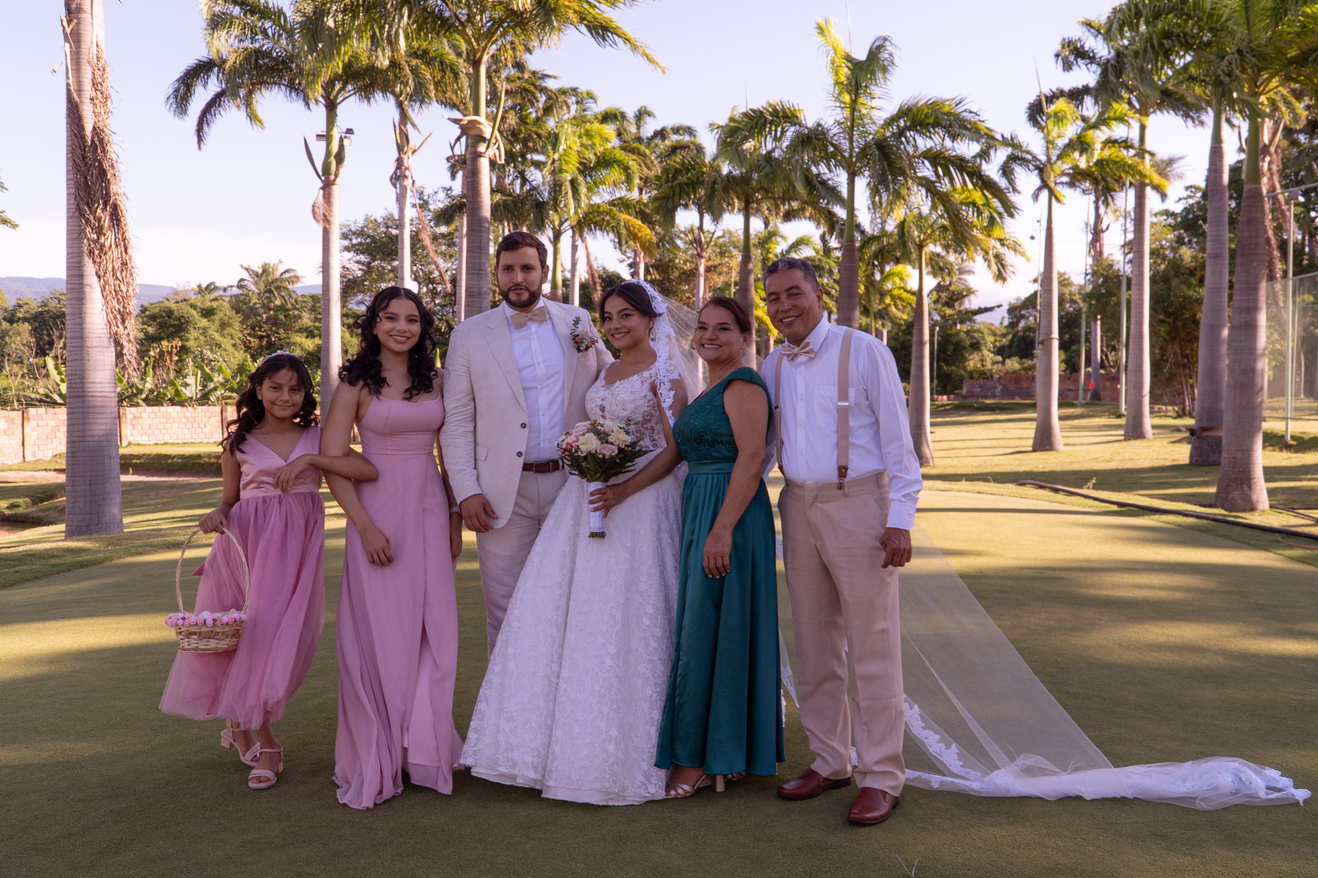 Carola & Gerson. Wedding Photographer in Barcelona and Medellin