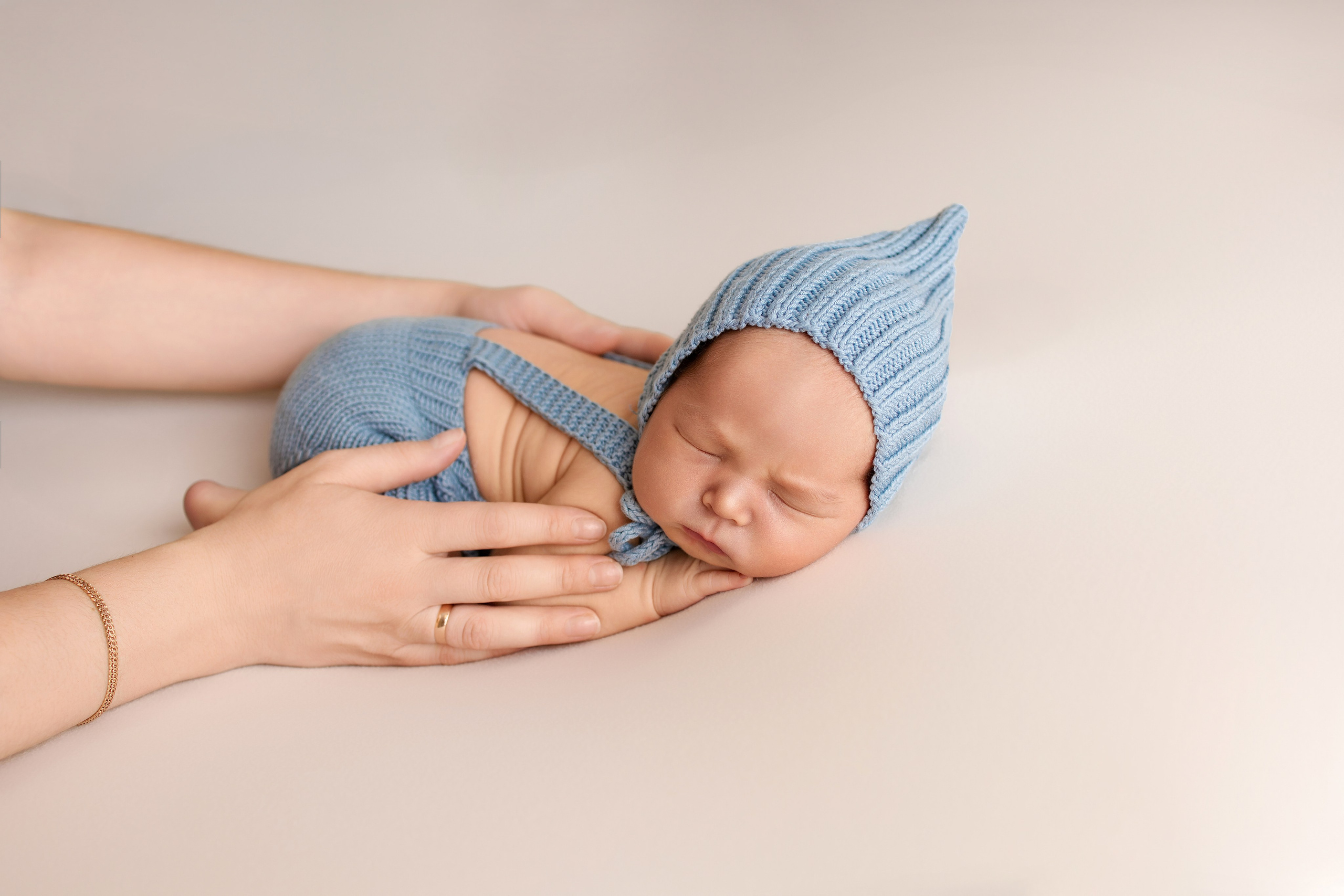 Владислав 7 дней. Фотограф новорождённых Newborn Москва
