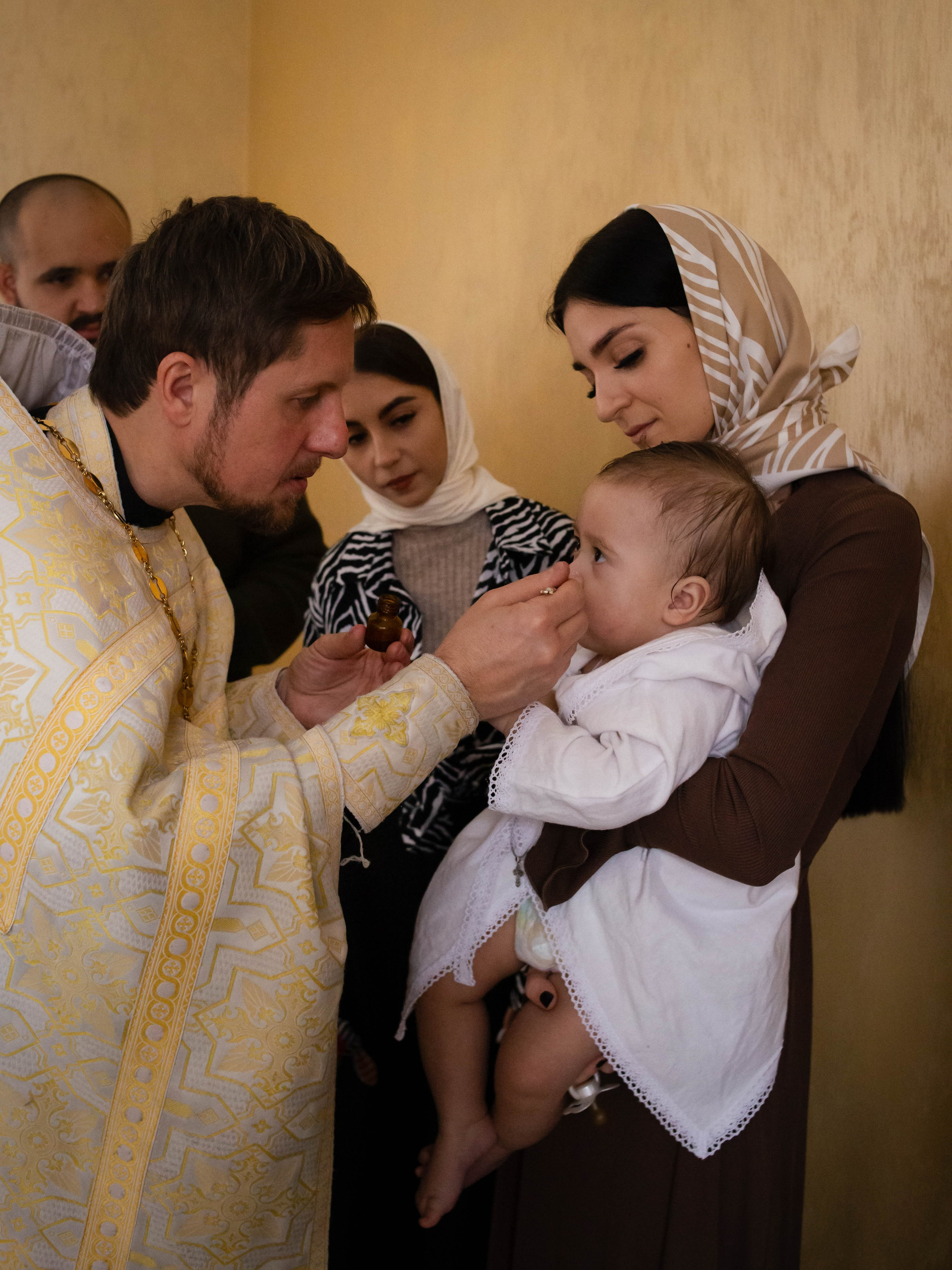 Крещение Эмира. Семейный фотограф Софи Симакова в Волгограде и Волжском