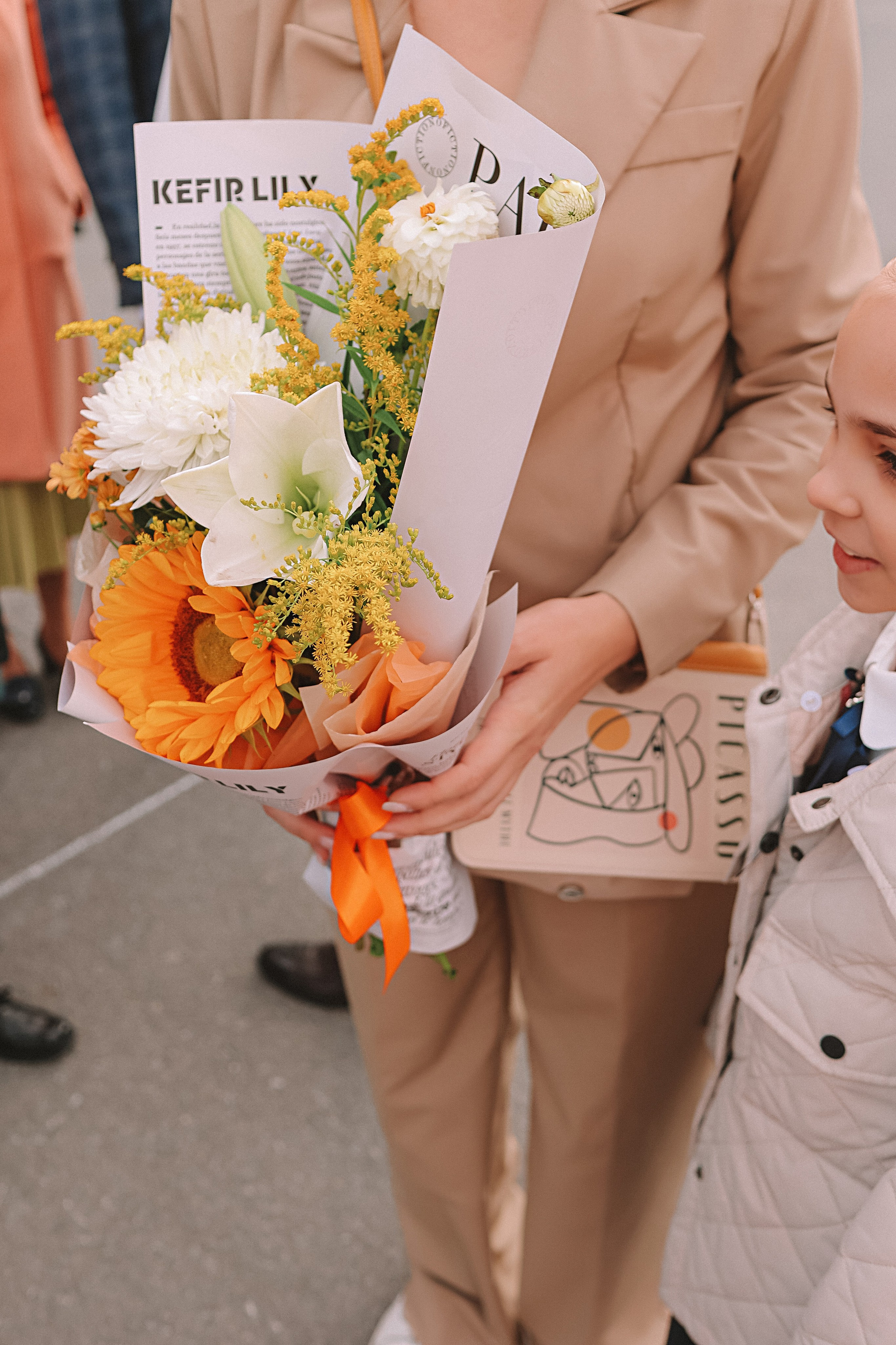 1 сентября линейка+кл час+портреты. Семейный фотограф Тюмень, фотограф на роды Салмина Мария
